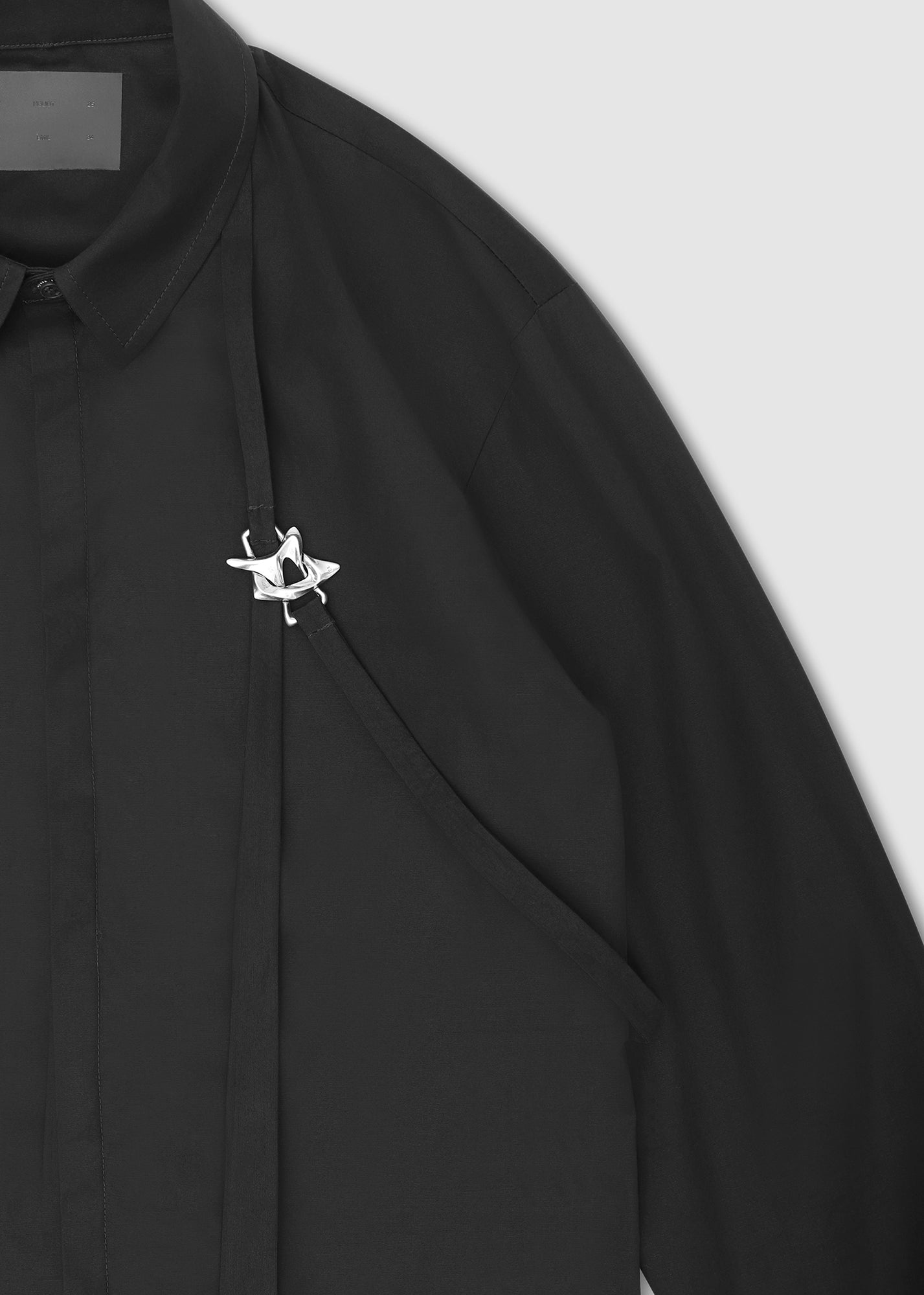 HE, product: SPECTRA SHIRT (Fig. 4)