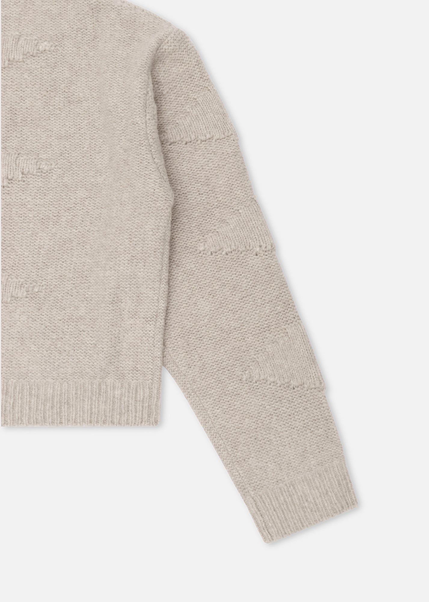 HE, product: CROPPED SPIRAL KNIT (Fig. 11)