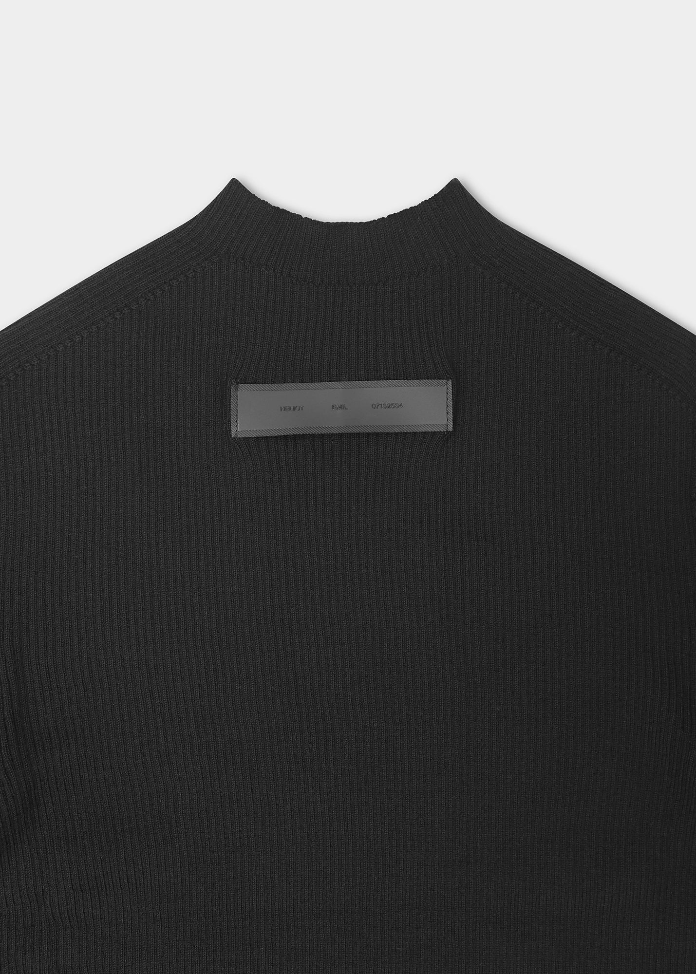 HE, product: ISOTROPY KNIT SS (Fig. 8)