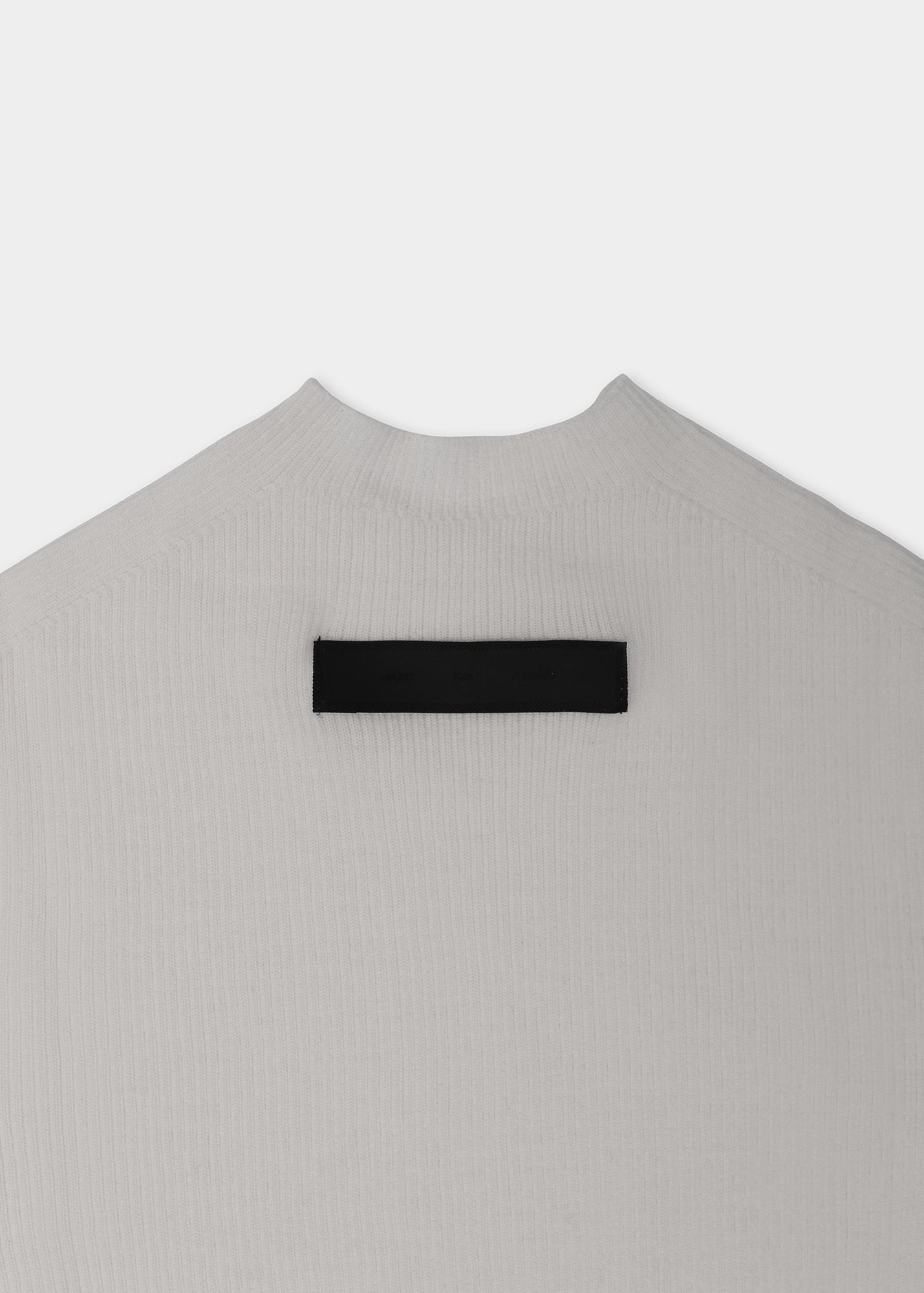 HE, product: ISOTROPY KNIT SS (Fig. 10)