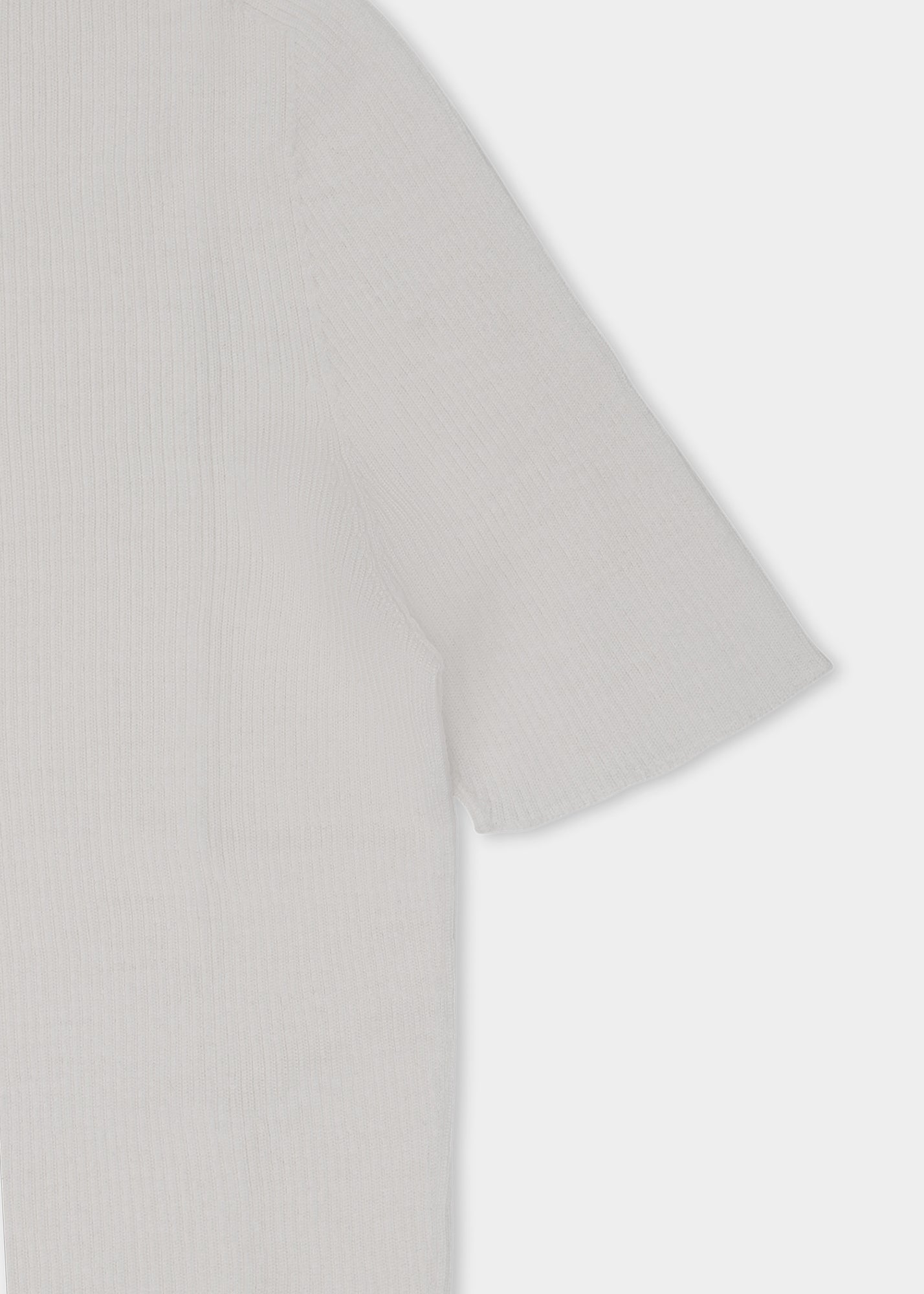 HE, product: ISOTROPY KNIT SS (Fig. 8)