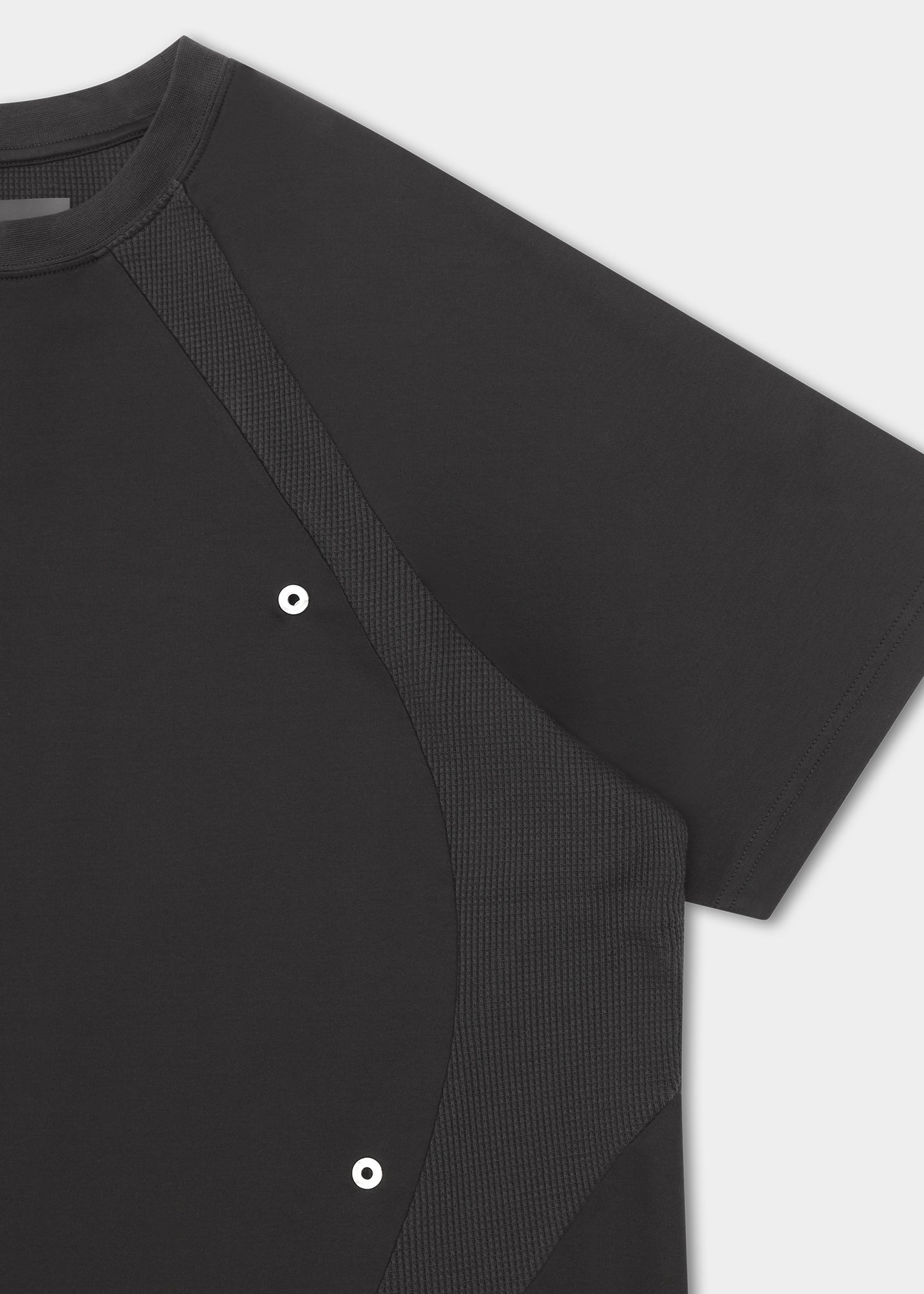 HE, product: LUX T-SHIRT (Fig. 4)