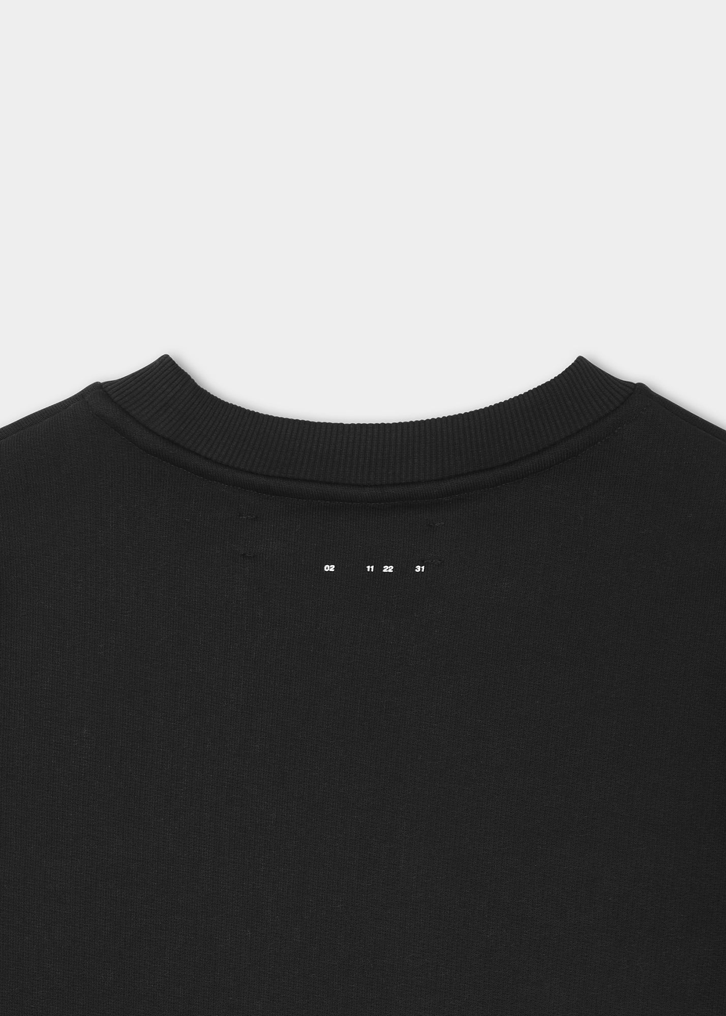 HE, product: DIAPHANE T-SHIRT (Fig. 8)