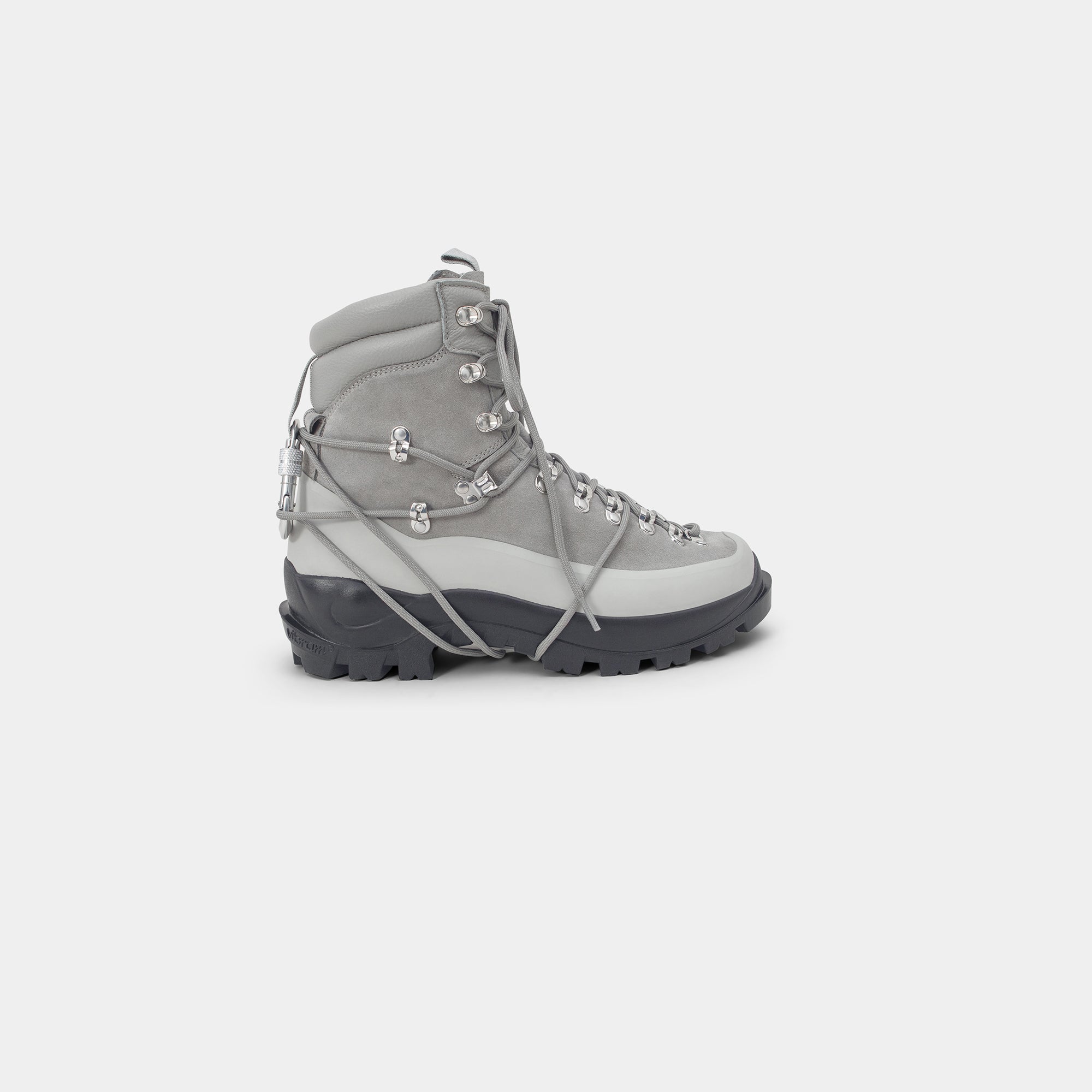 HE, product: HIKING BOOTS (Fig. 1)