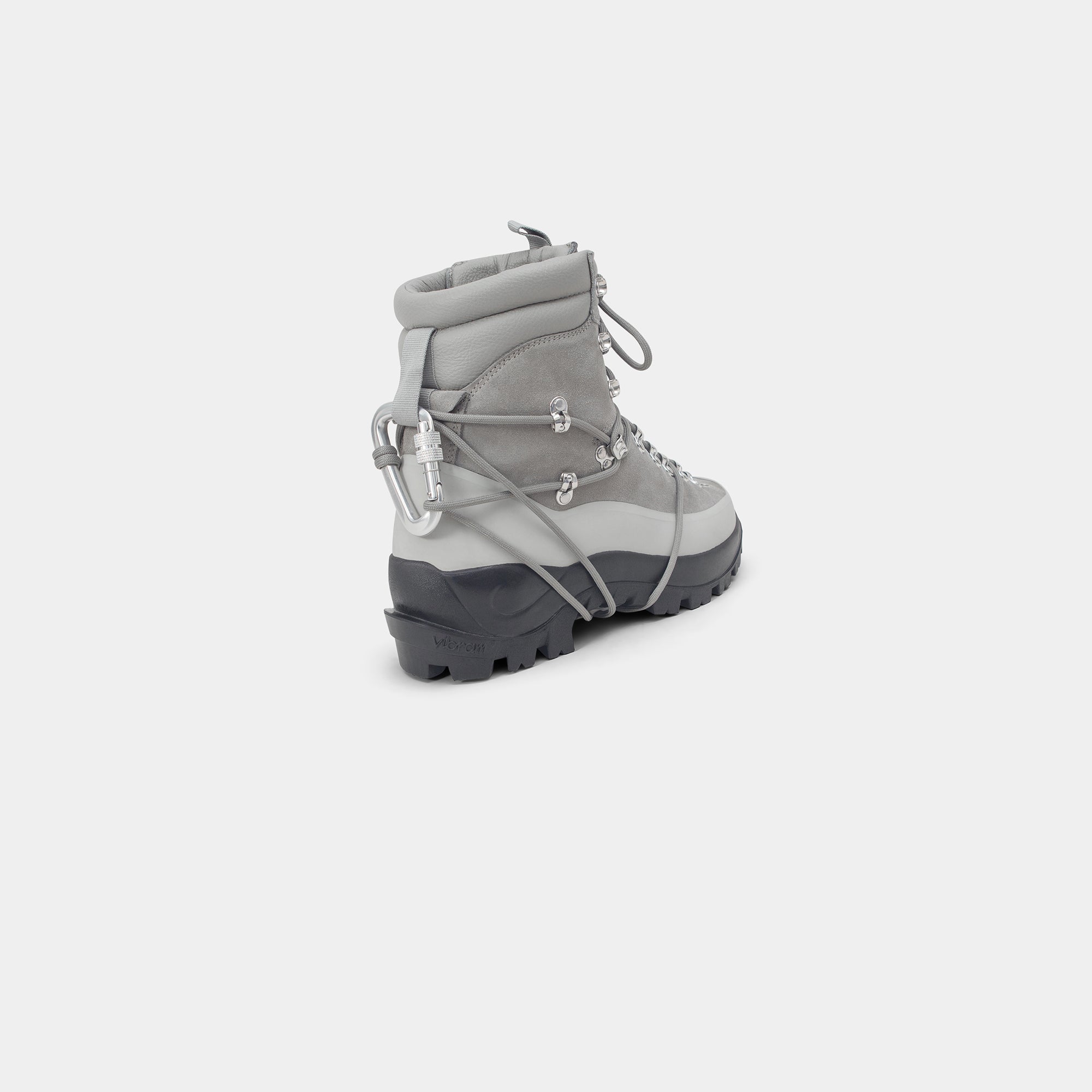 HE, product: HIKING BOOTS (Fig. 7)