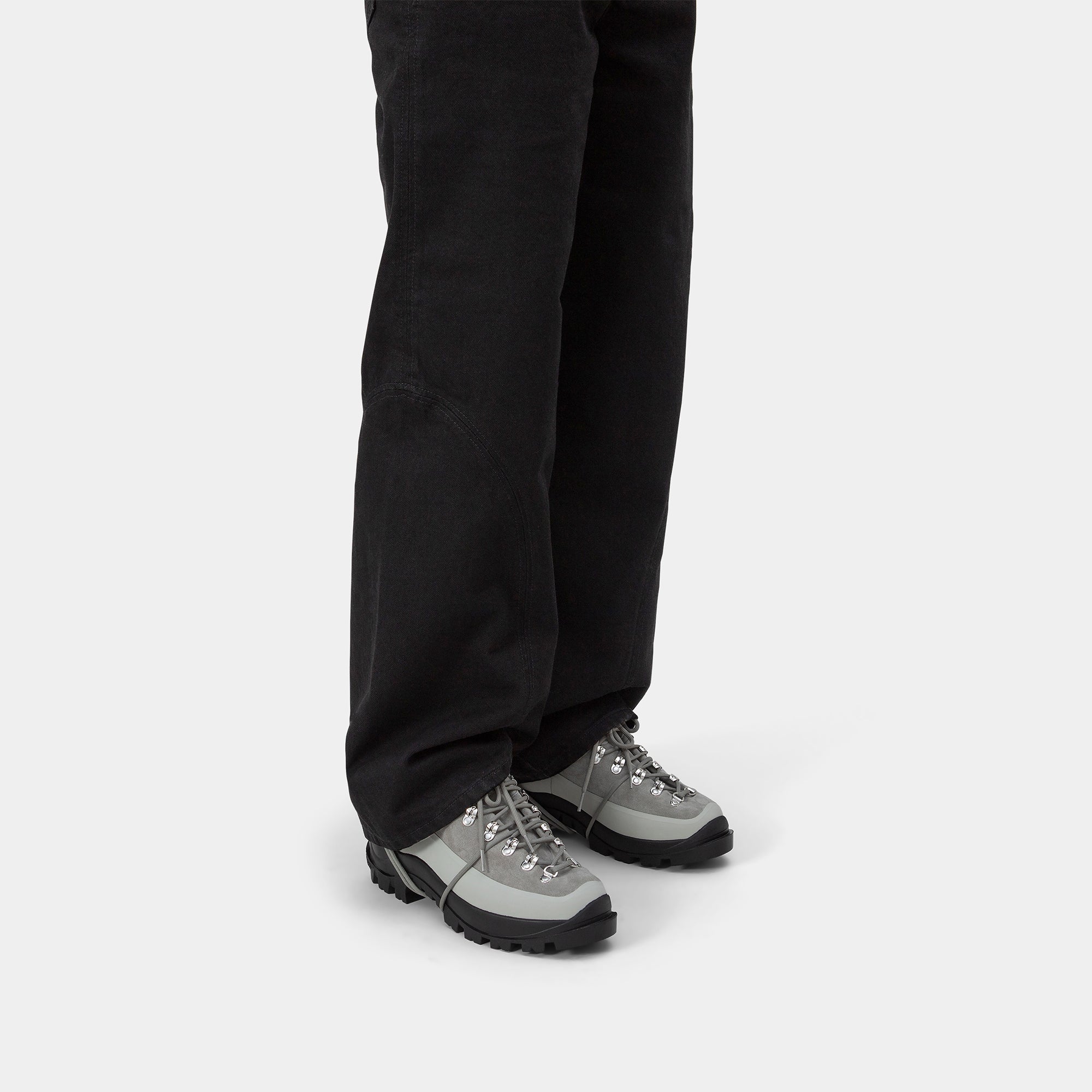 HE, product: LOW HIKING BOOTS (Fig. 2)