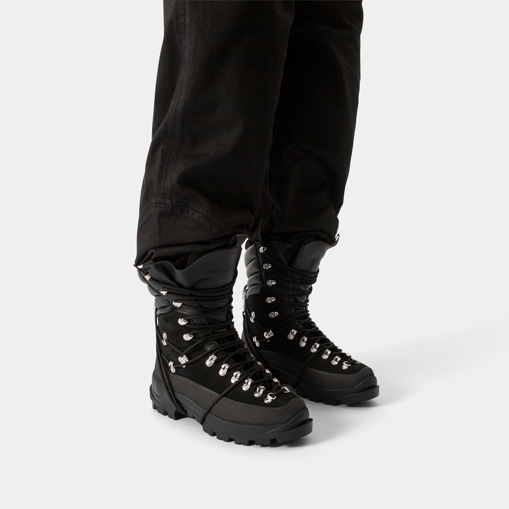 HE, product: TALL HIKING BOOTS (Fig. 2)