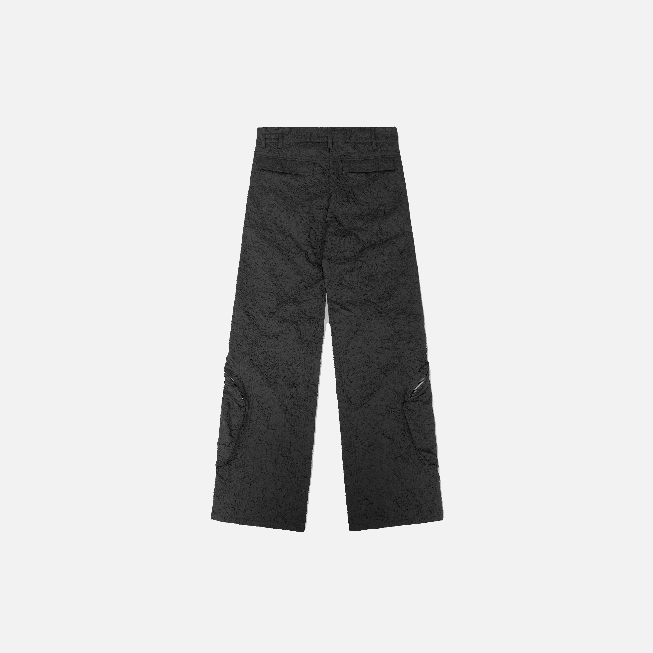 HE, product: VENTIFACT PANTS (Fig. 4)