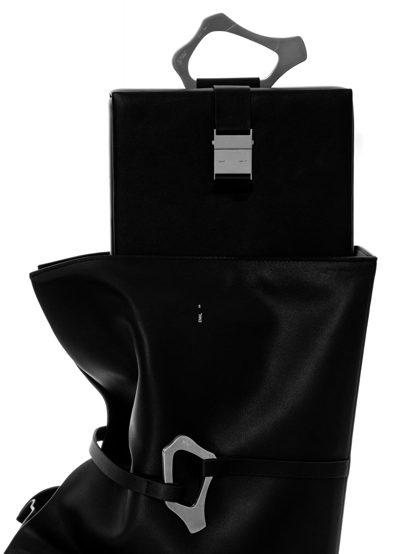 HE, product: LUCULENT TOTE BAG (Fig. 14)
