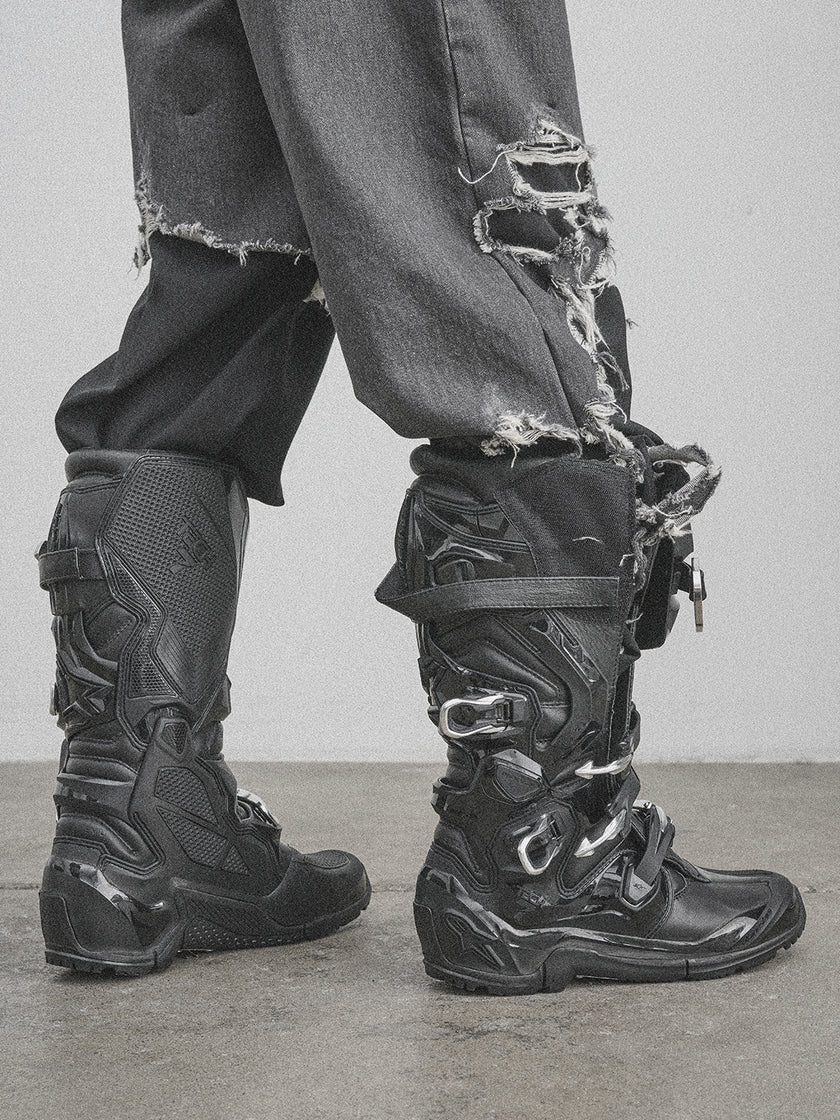 HE, product: IGNITE BOOTS (Fig. 10)
