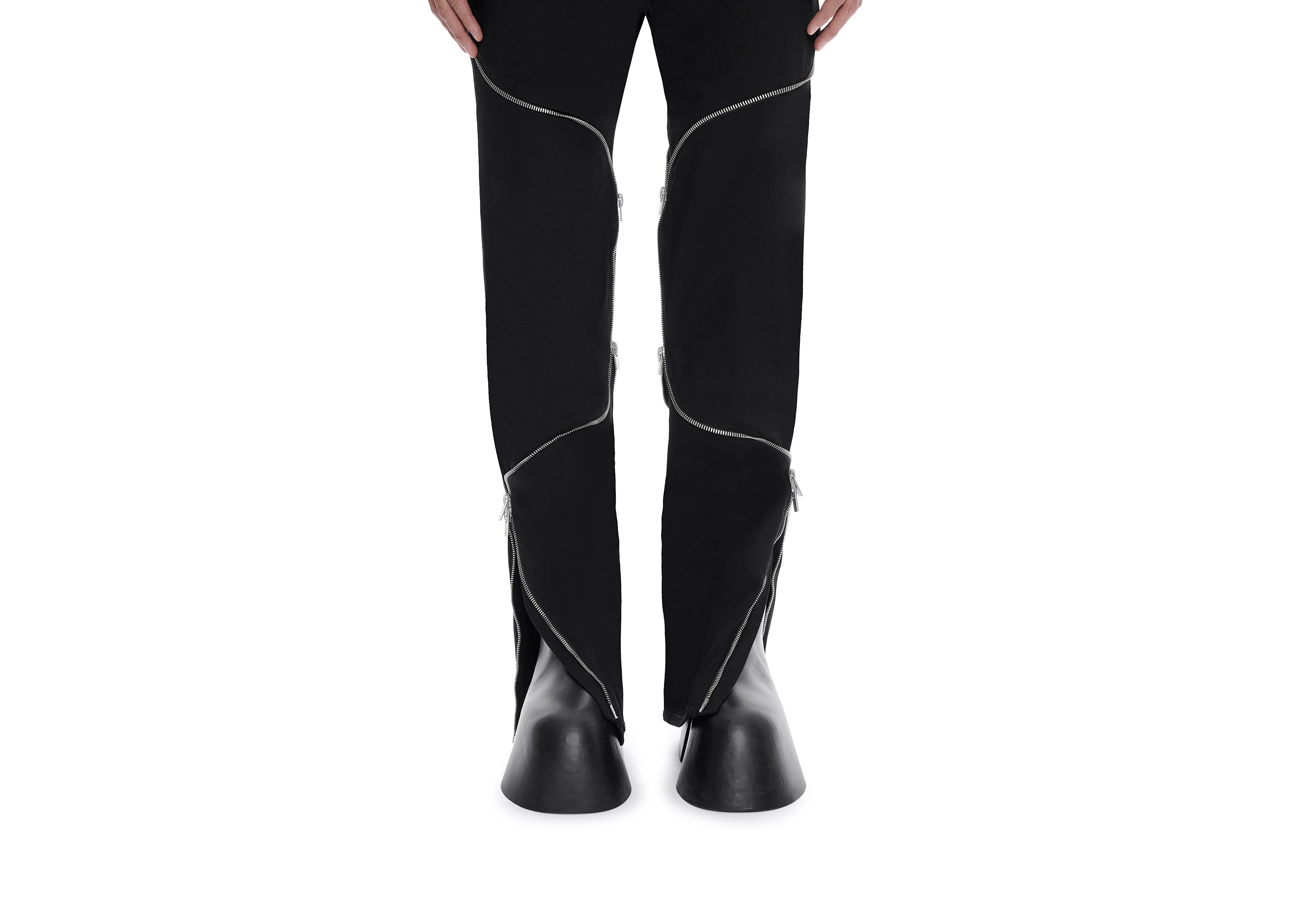 HE, product: SCRY BOOT (Fig. 4)