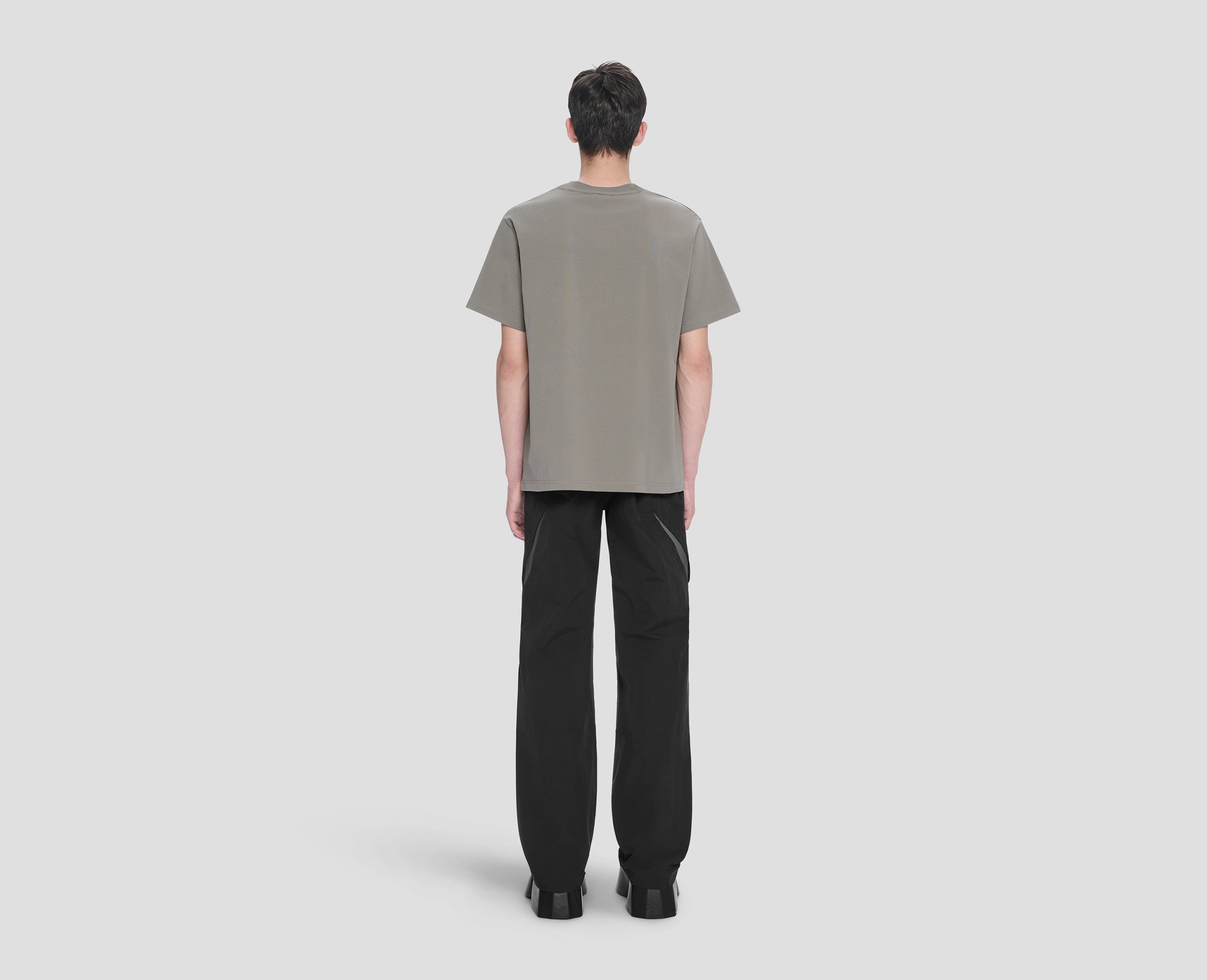 HE, product: GUARDIAN T-SHIRT (Fig. 3)