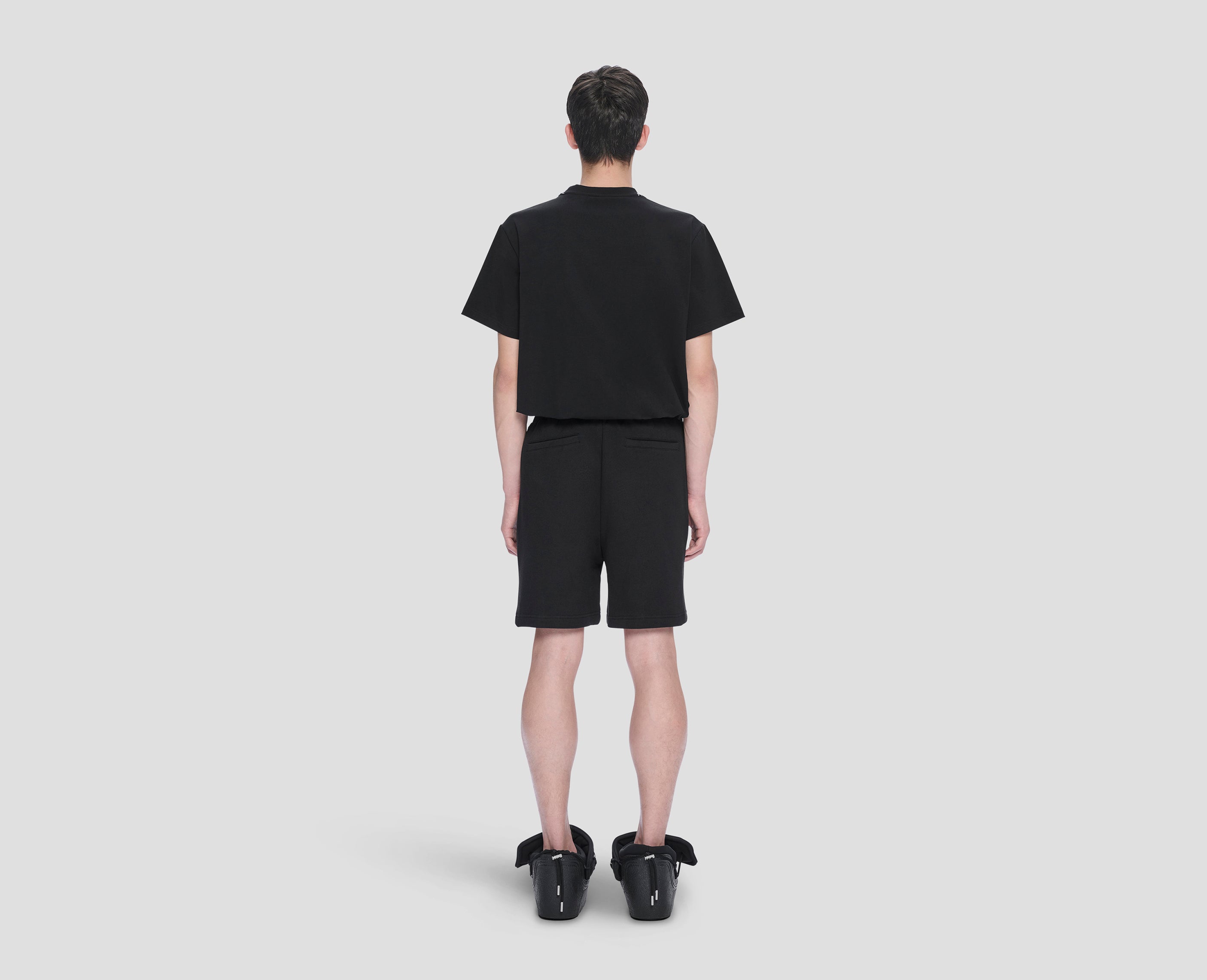 HE, product: VORTEX SWEAT SHORTS (Fig. 4)
