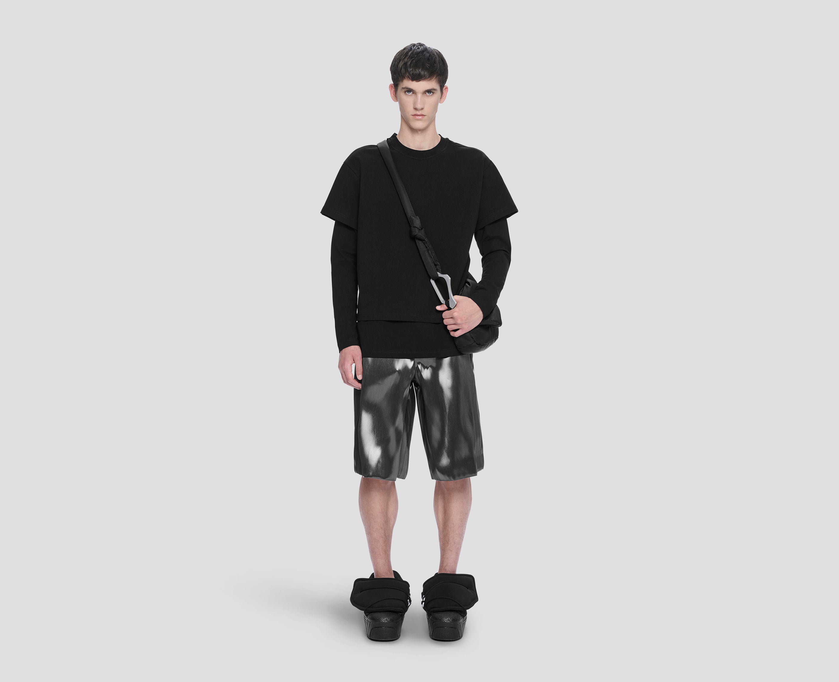 HE, product: LIQUID METAL SHORTS (Fig. 2)