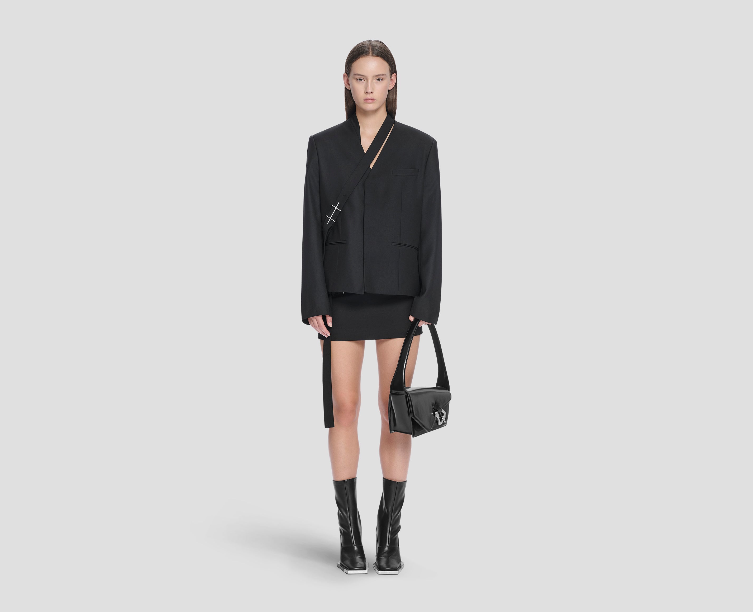 HE, product: AEGIS BLAZER (Fig. 5)