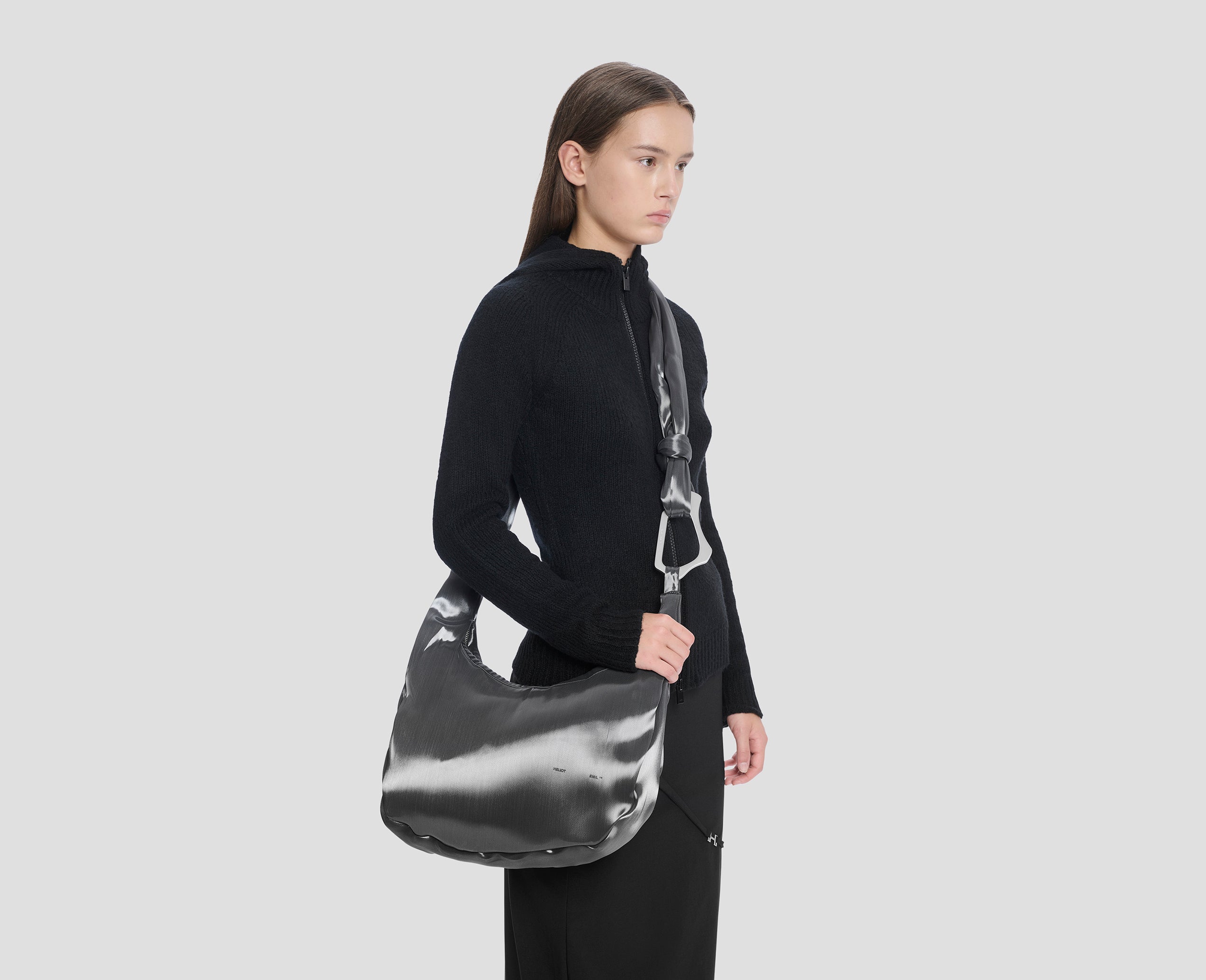 HE, product: LIQUID METAL ATTACHE TOTE (Fig. 5)