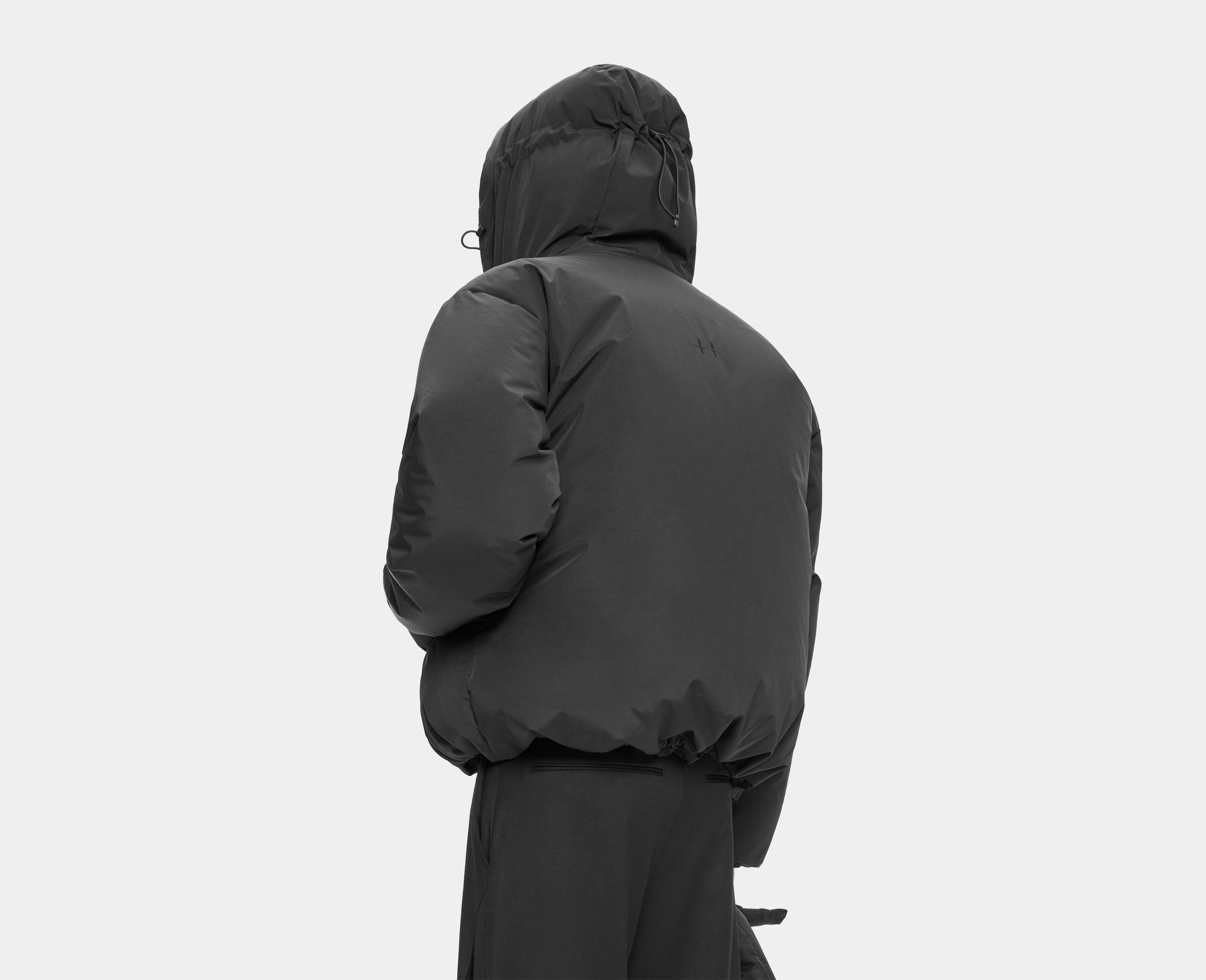 HE, product: VELUM DOWN JACKET (Fig. 8)