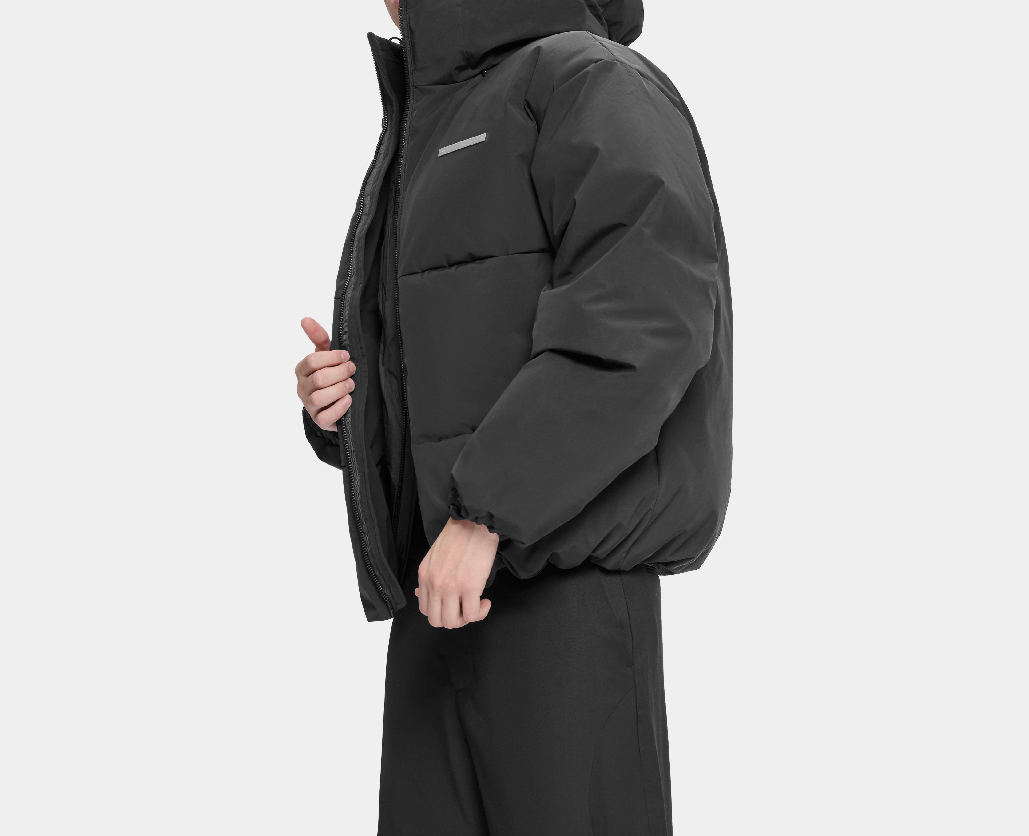 HE, product: VELUM DOWN JACKET (Fig. 10)