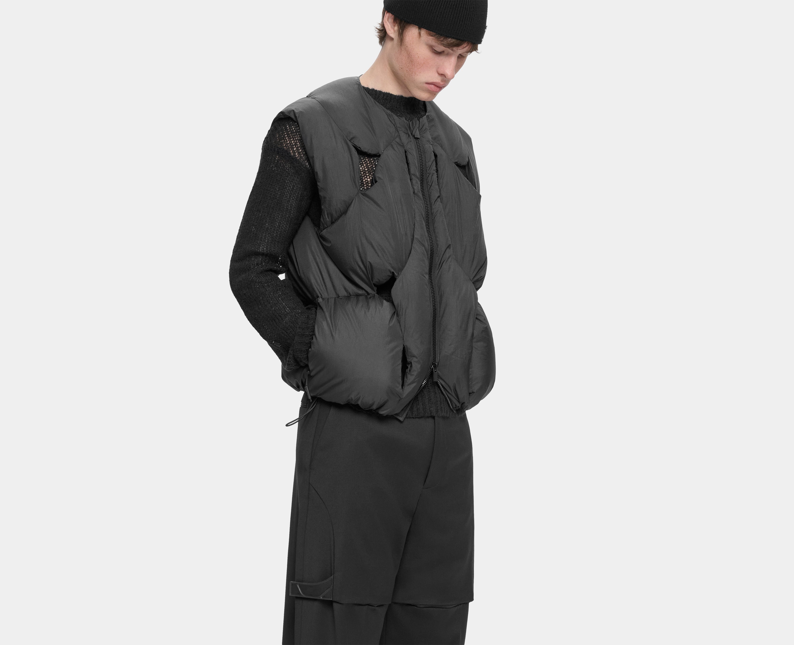 HE, product: SOLSTICE PADDED VEST (Fig. 10)