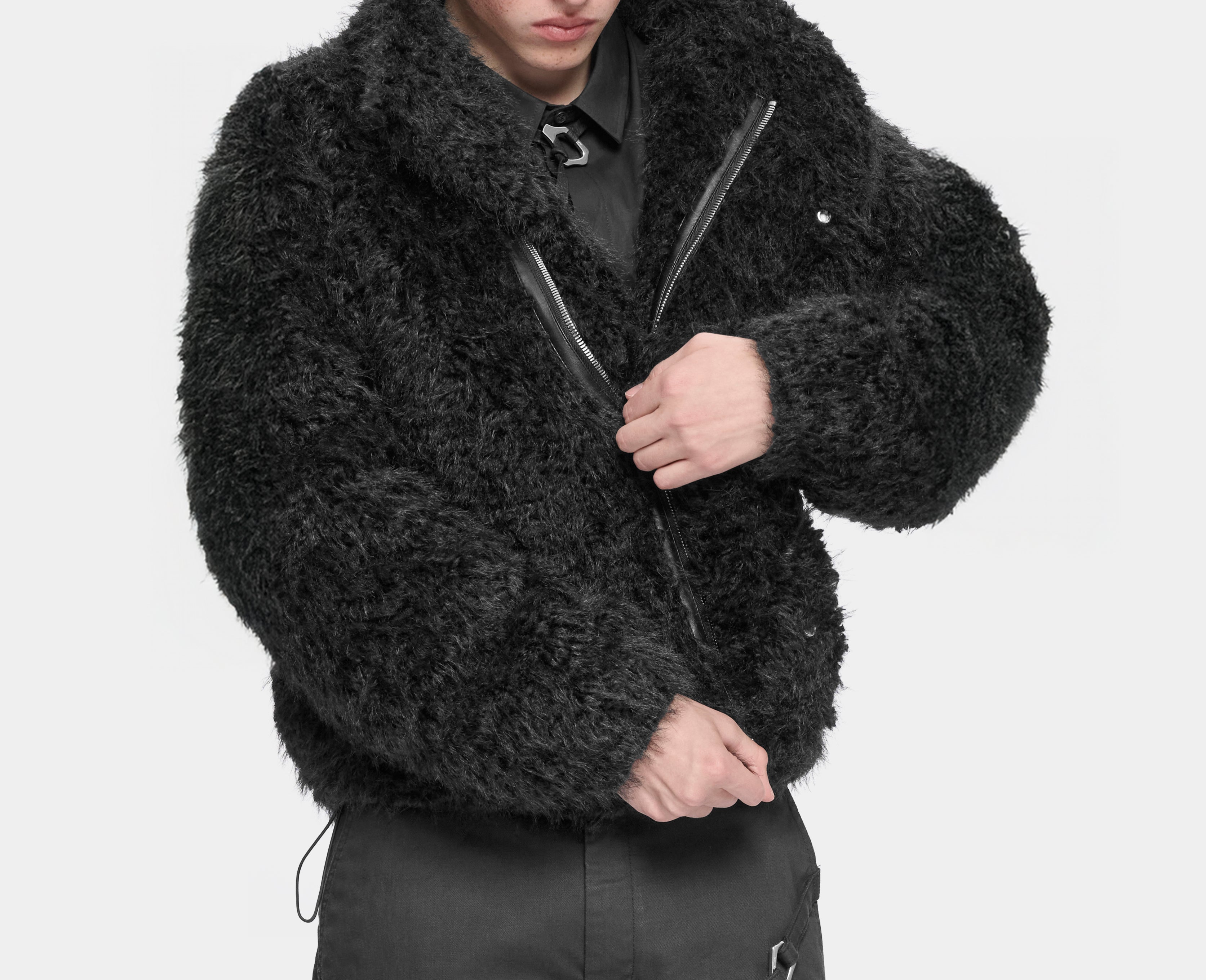 HE, product: VANTA JACKET (Fig. 7)