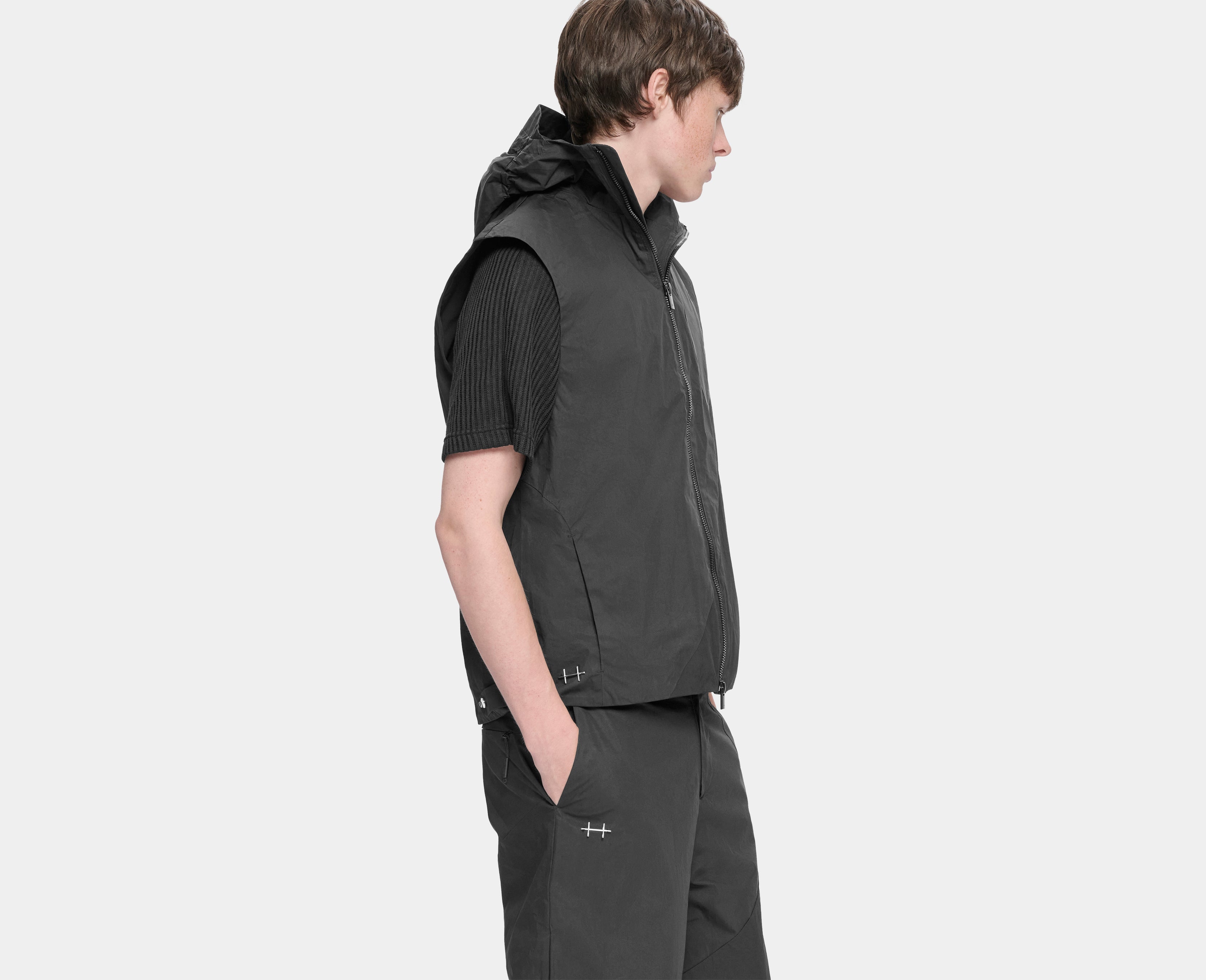 HE, product: POLARIZE VEST (Fig. 7)