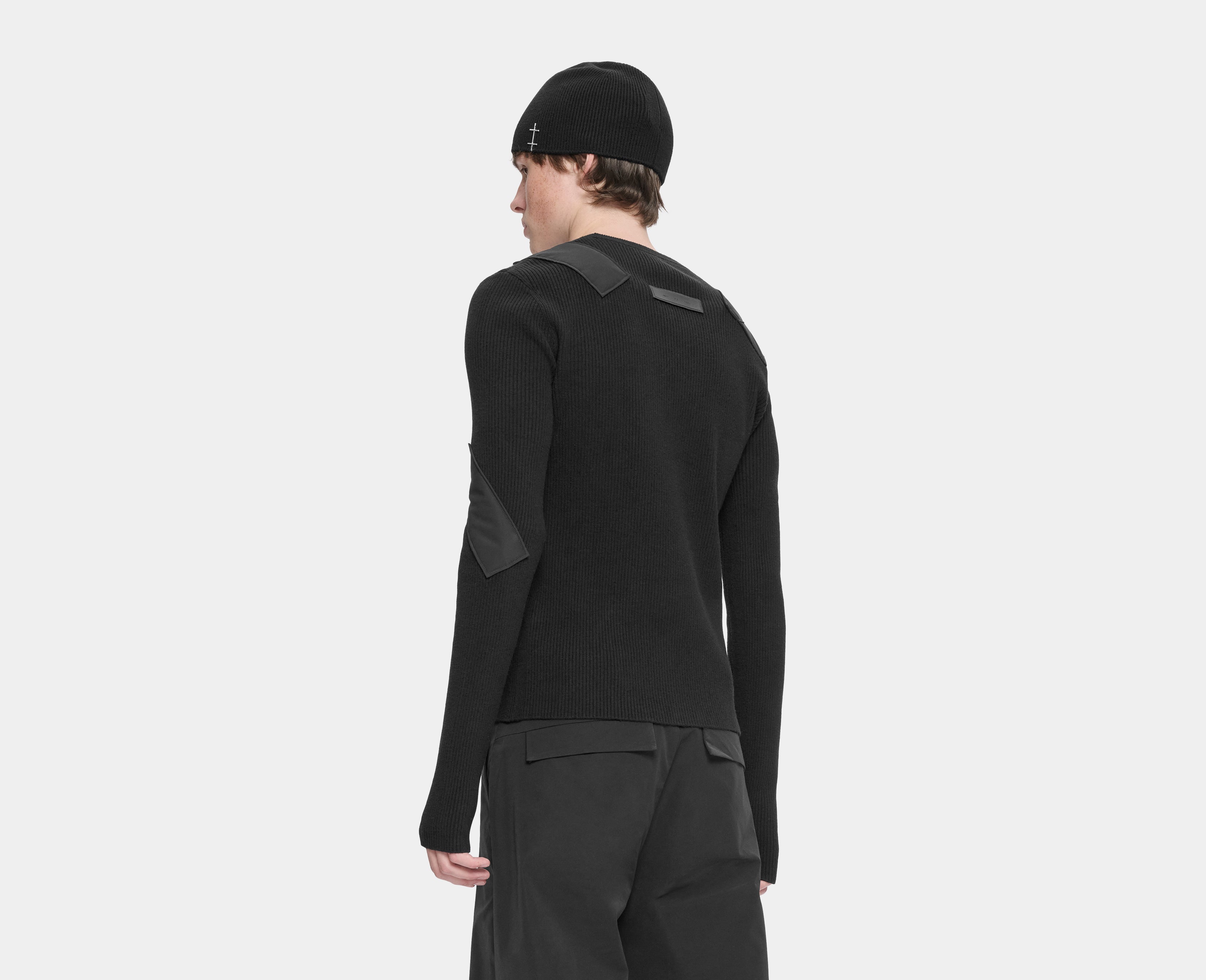 HE, product: GLARE KNIT IN WOOL (Fig. 6)