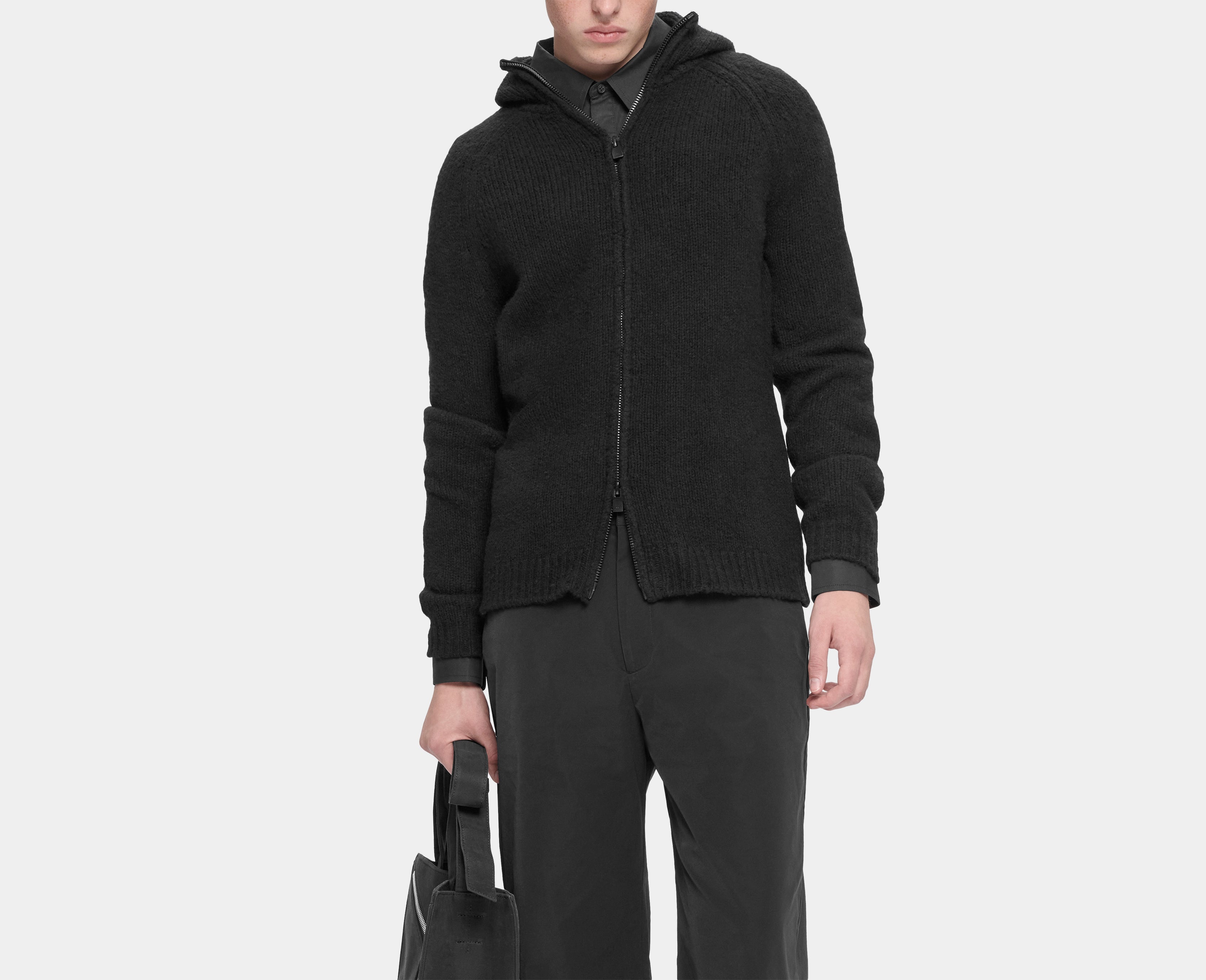 HE, product: INVIOLA CASHMERE HOODIE (Fig. 6)