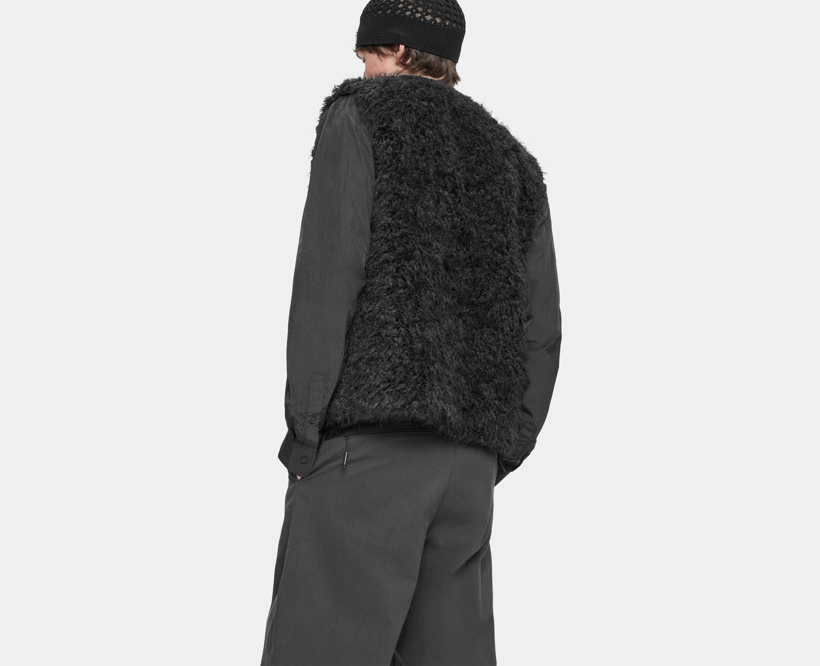 HE, product: VANTA VEST (Fig. 7)