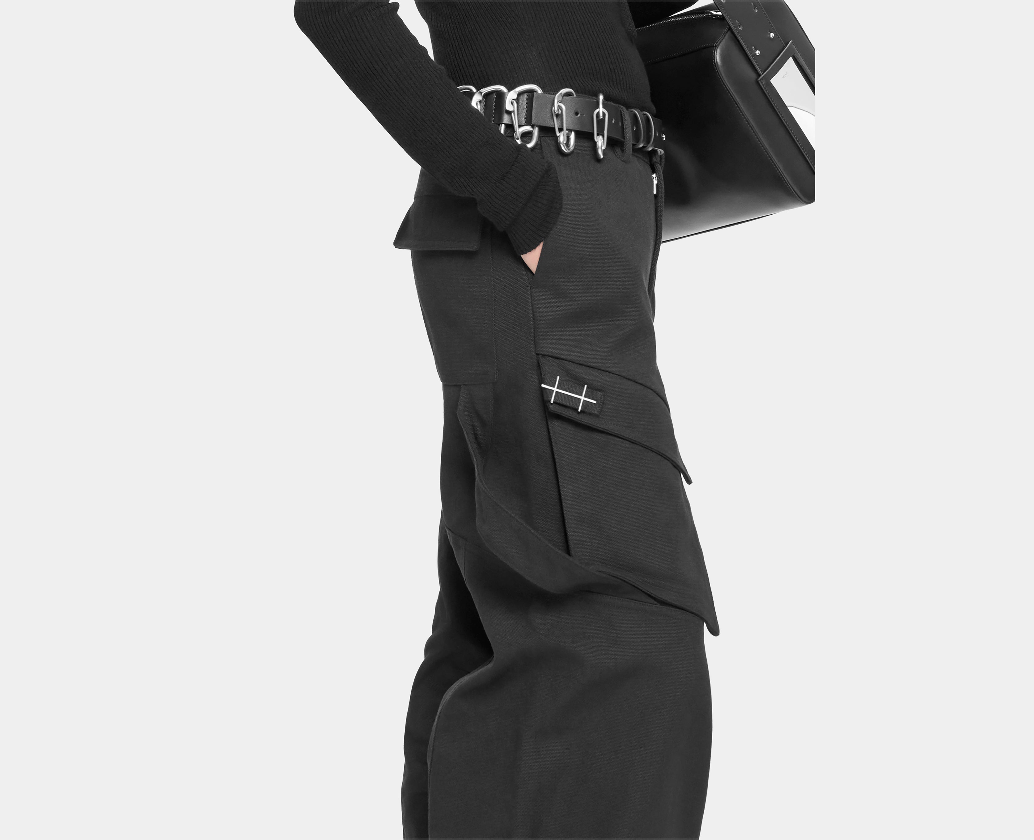 HE, product: CELLULAE CARGO TROUSERS (Fig. 7)