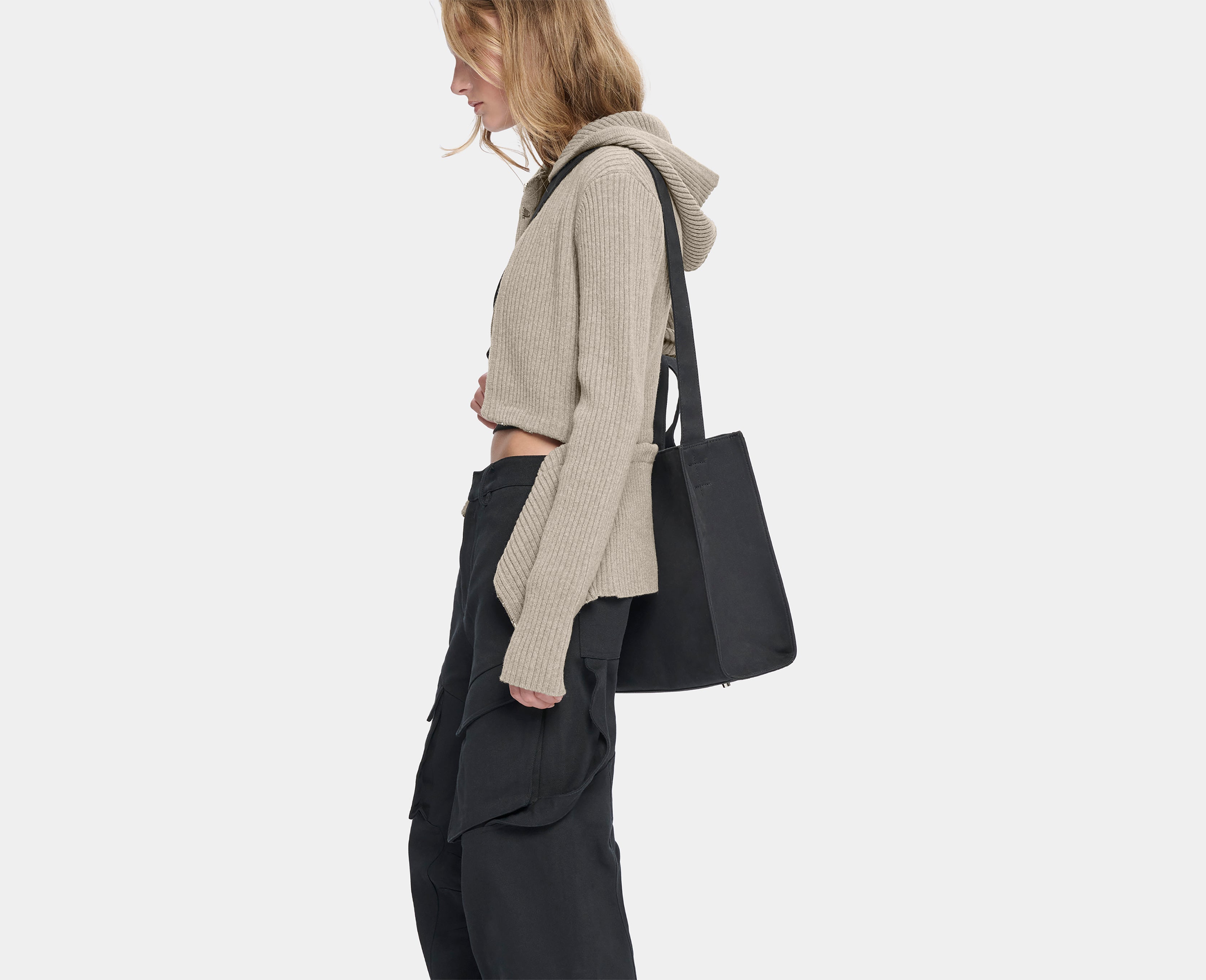 HE, product: REFRACTA CARDIGAN (Fig. 7)