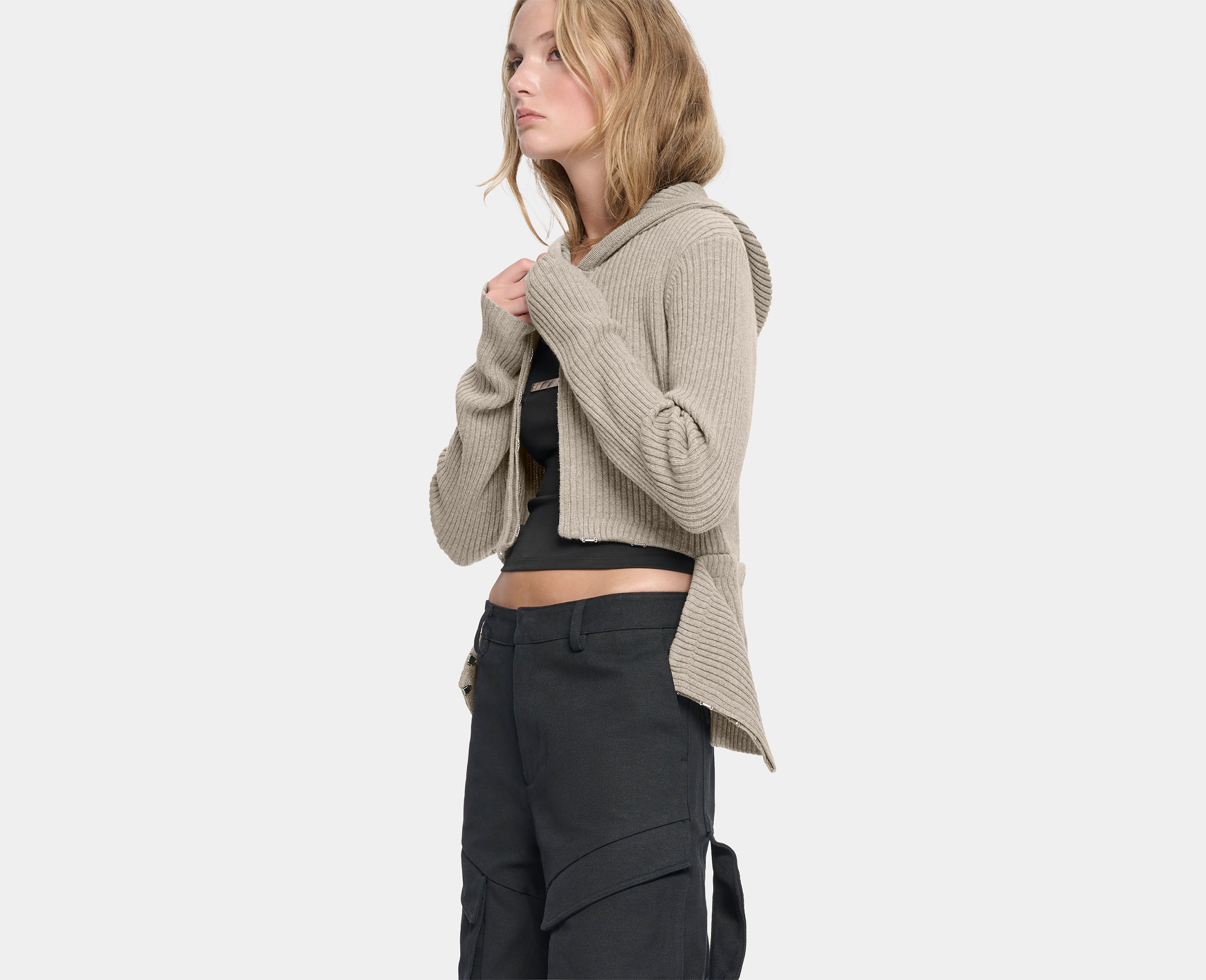HE, product: REFRACTA CARDIGAN (Fig. 6)