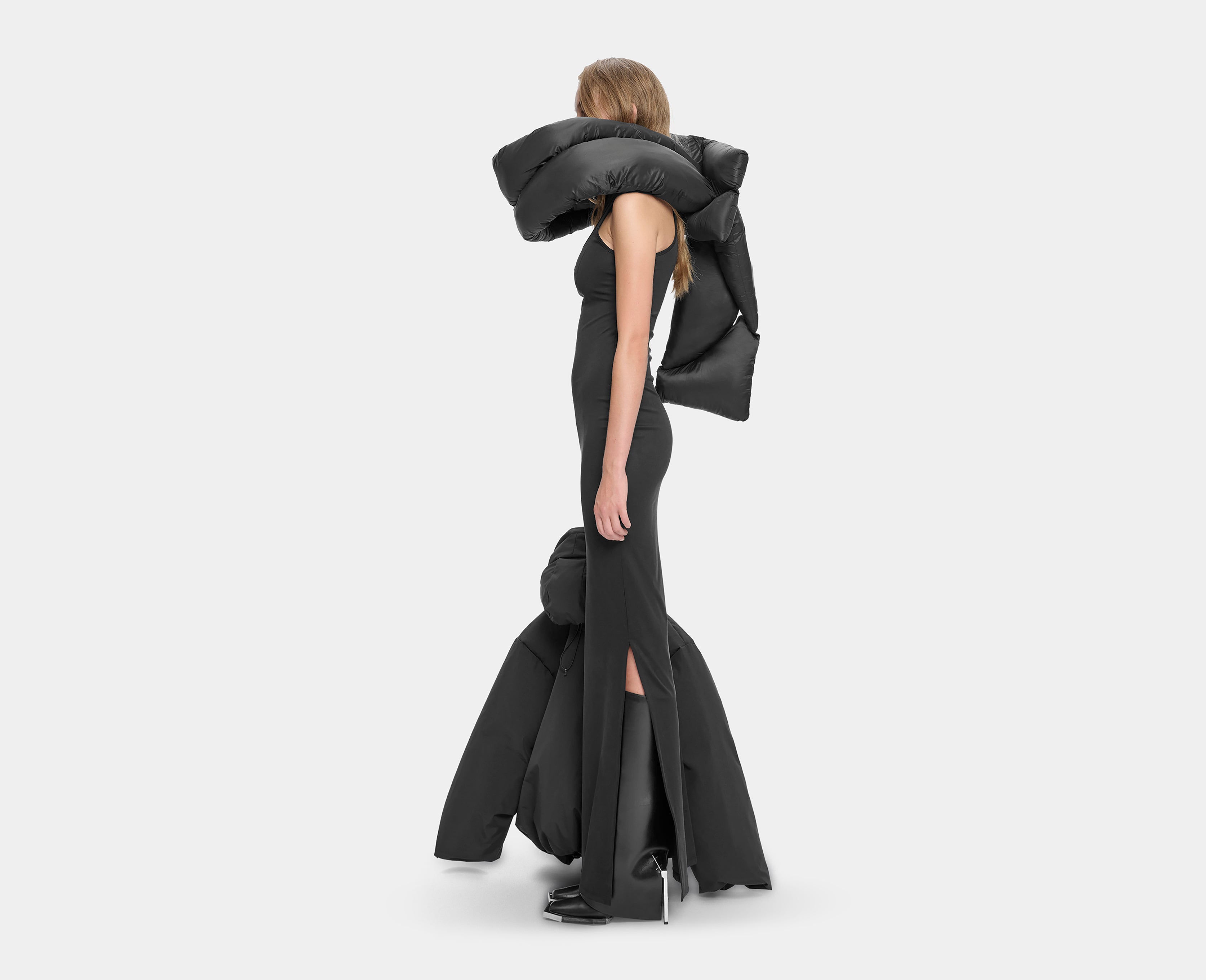 HE, product: ASTRAPE JERSEY DRESS (Fig. 5)