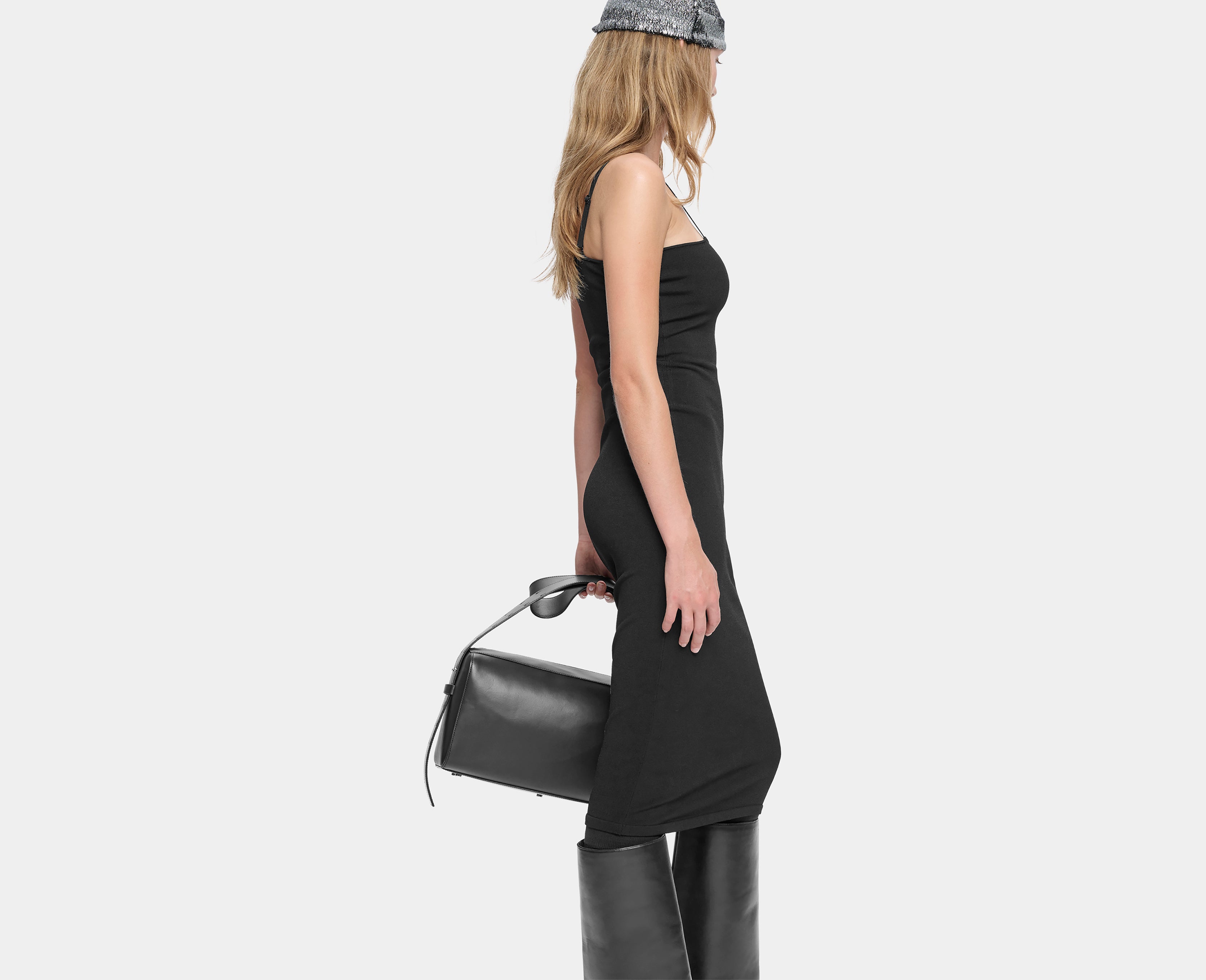 HE, product: LUCE DRESS (Fig. 6)