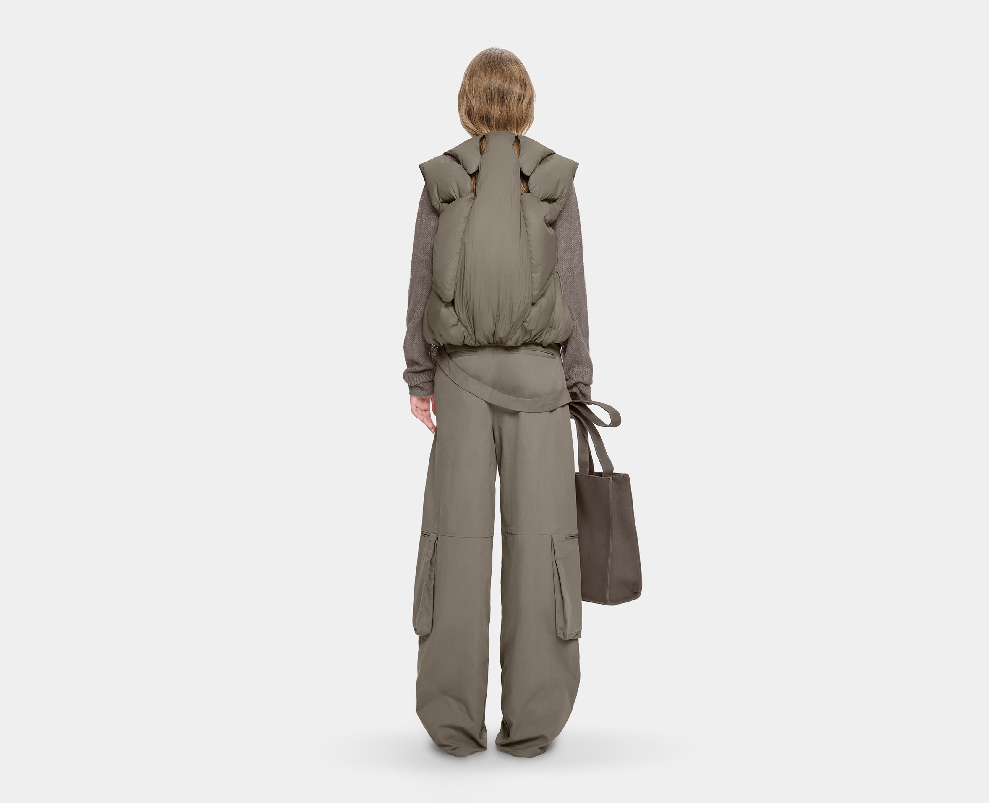 HE, product: SOLSTICE PADDED VEST (Fig. 7)