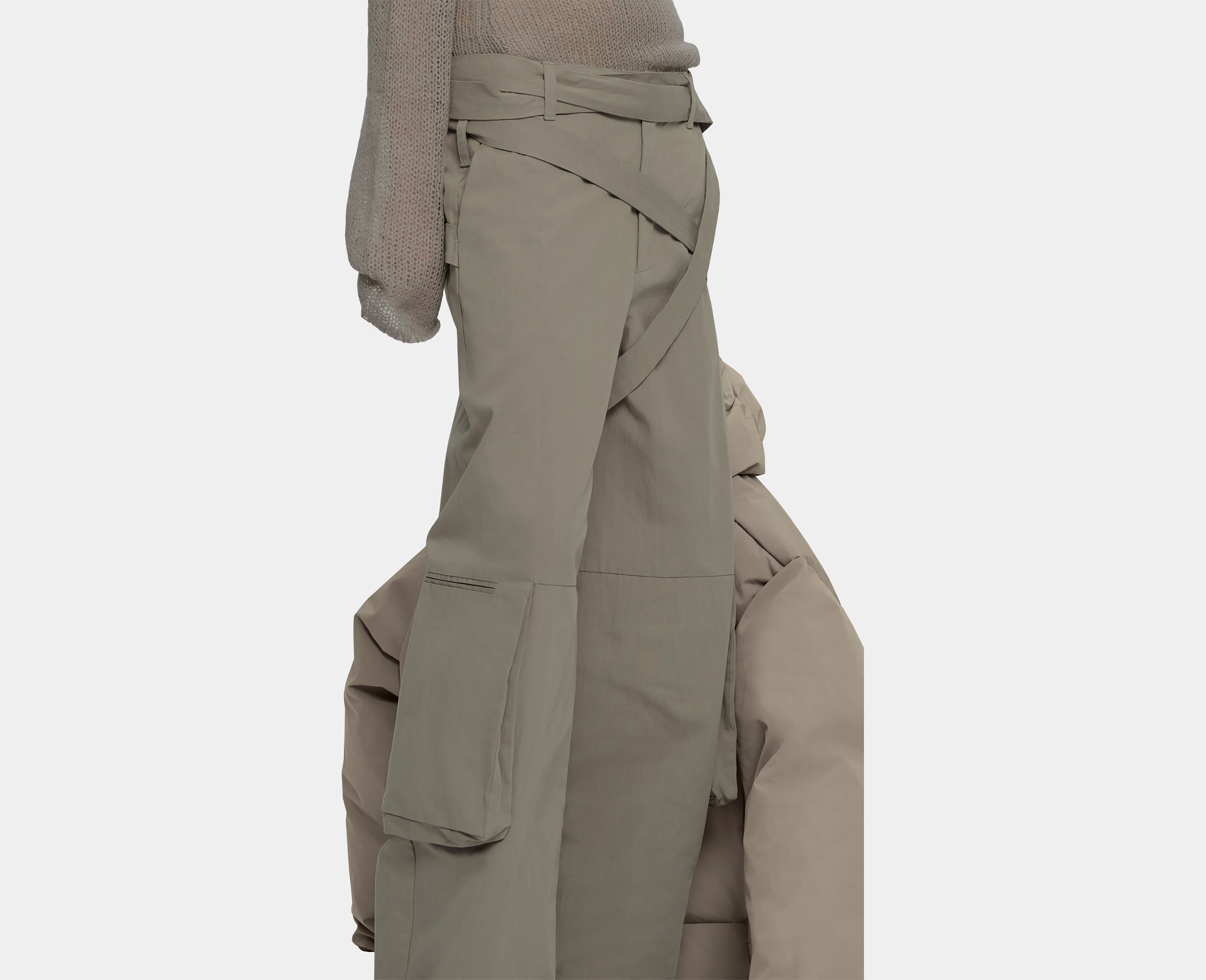 HE, product: LUSTER PANTS (Fig. 6)