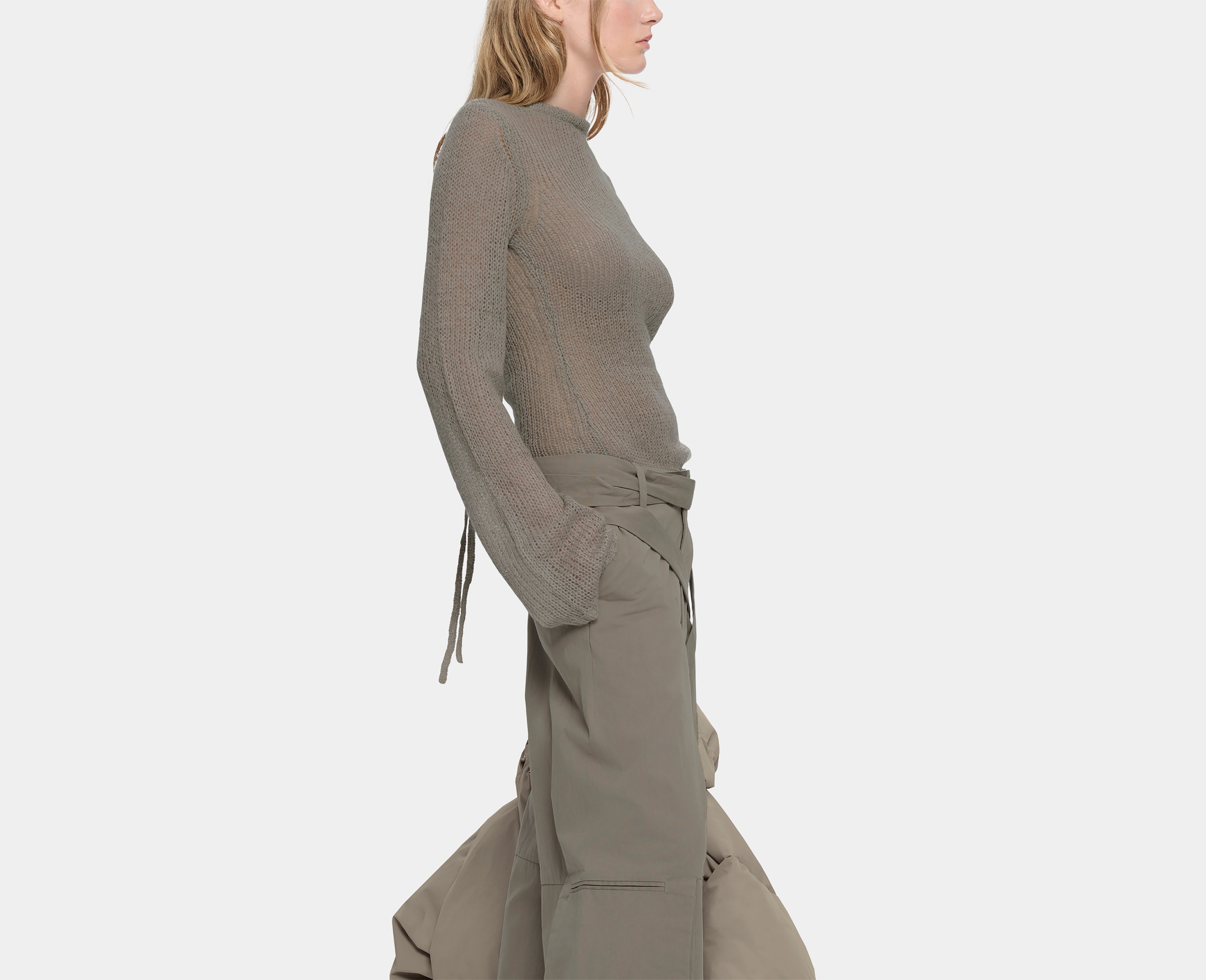 HE, product: LUSTER PANTS (Fig. 7)