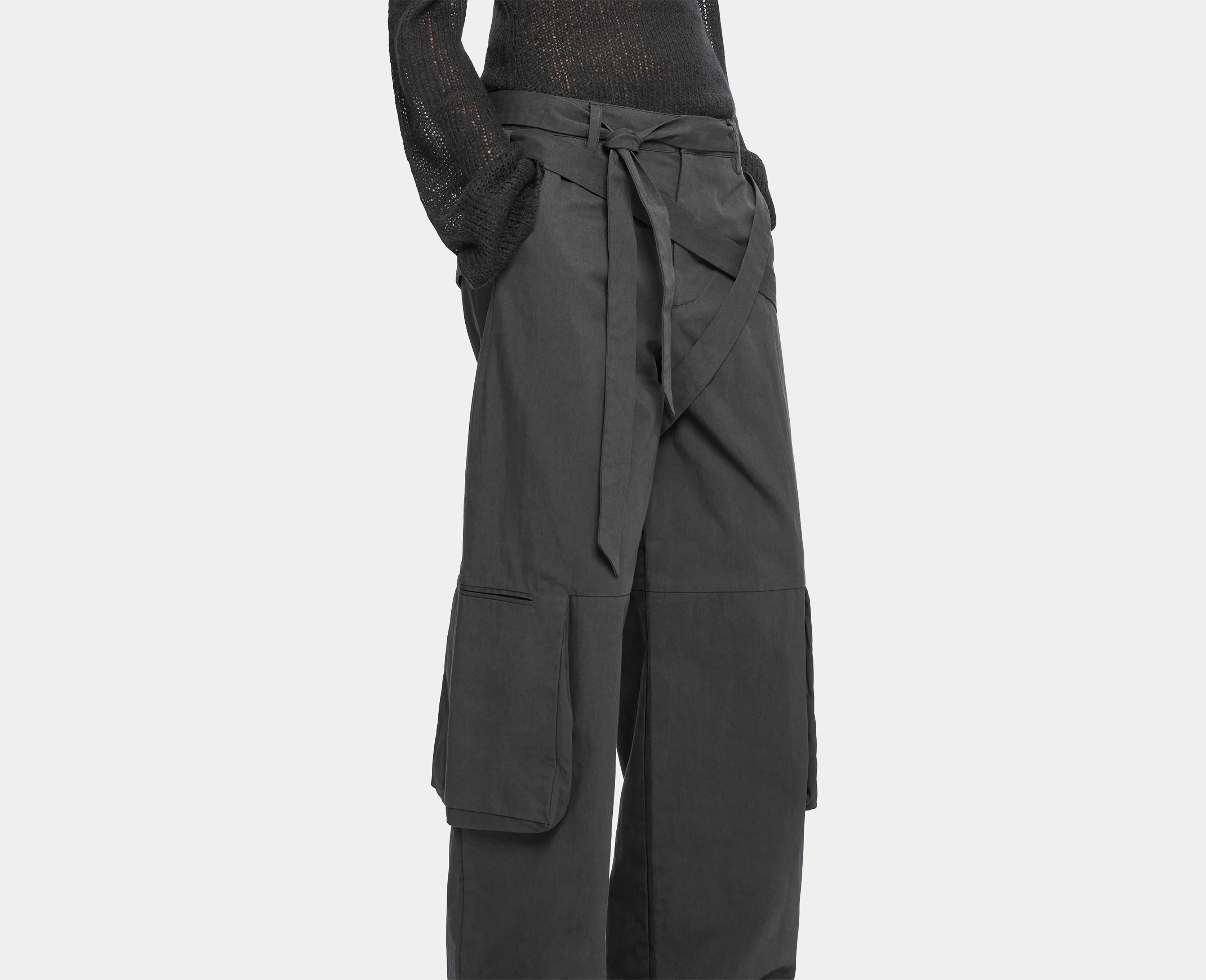 HE, product: LUSTER PANTS (Fig. 6)