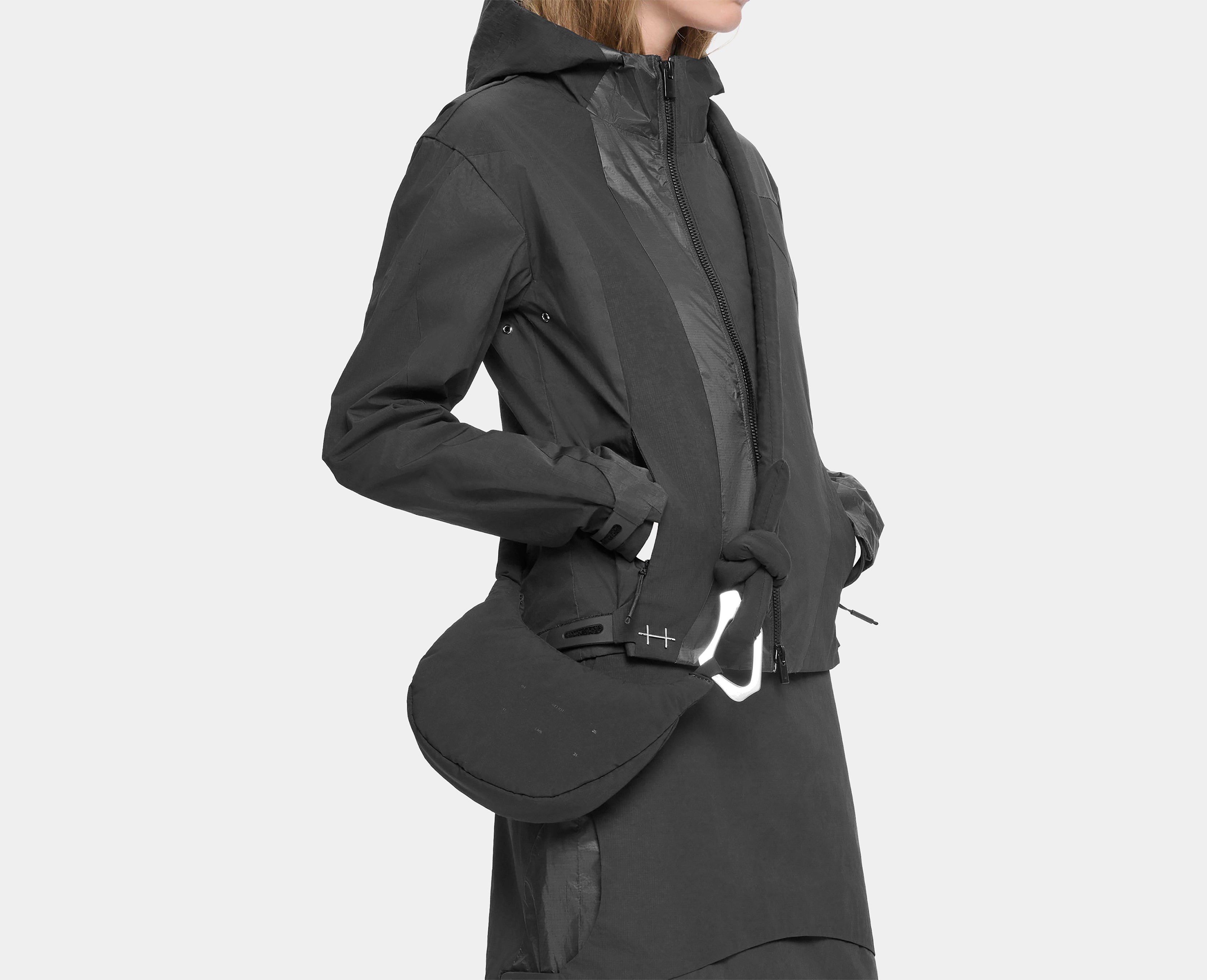 HE, product: POLARIZE SKIRT (Fig. 5)