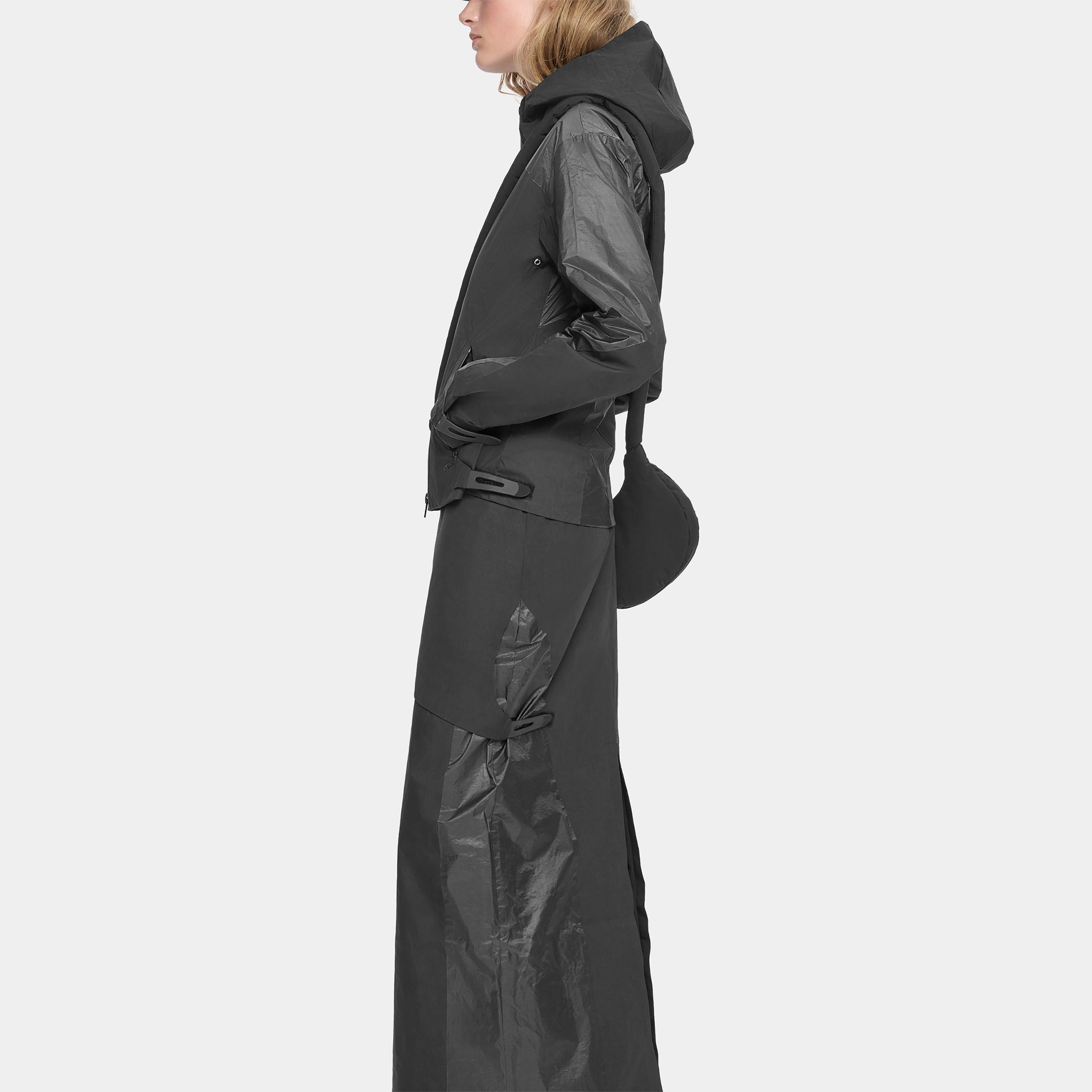 HE, product: POLARIZE FITTED JACKET (Fig. 4)