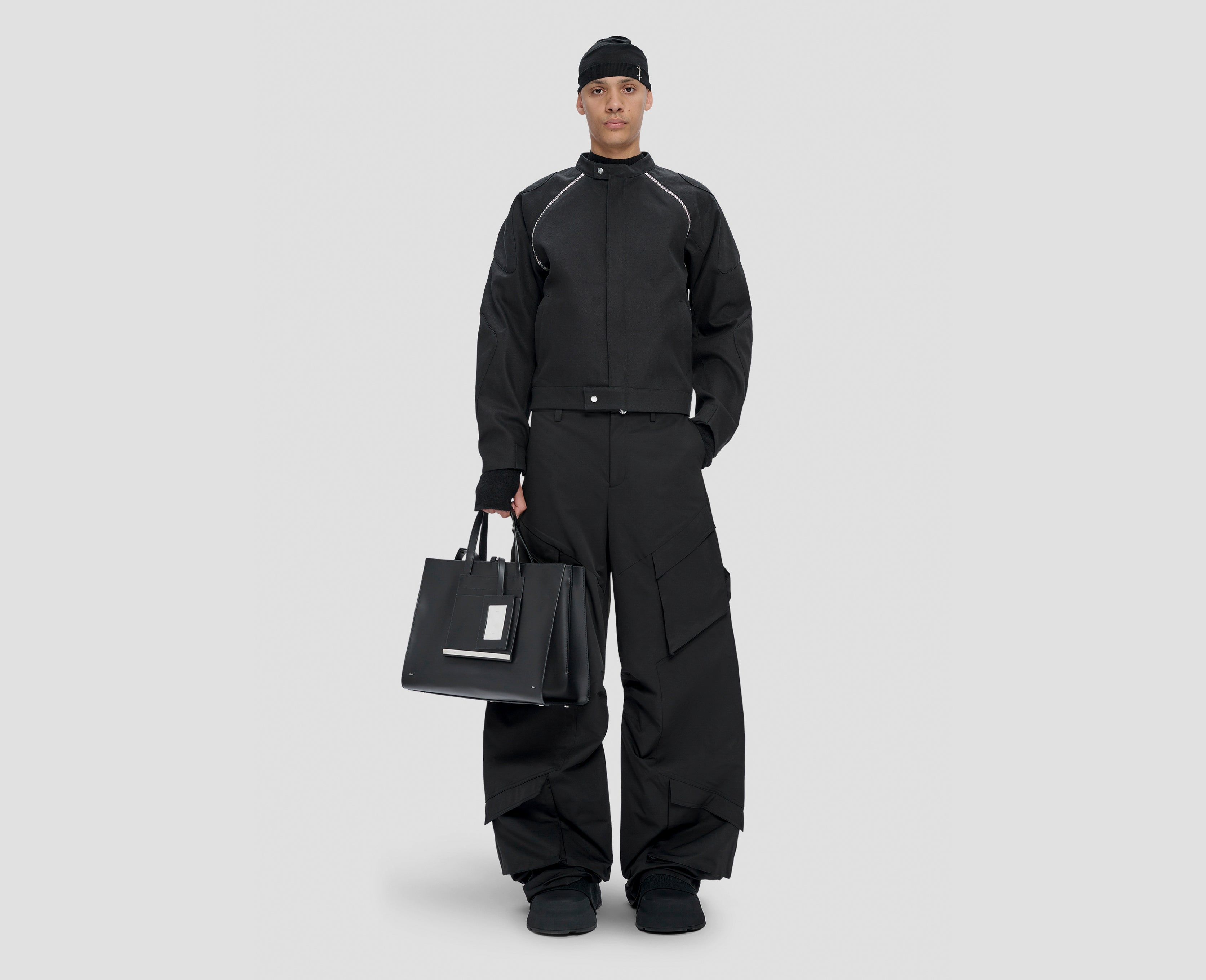 HE, product: EQUINOX BOMBER (Fig. 2)