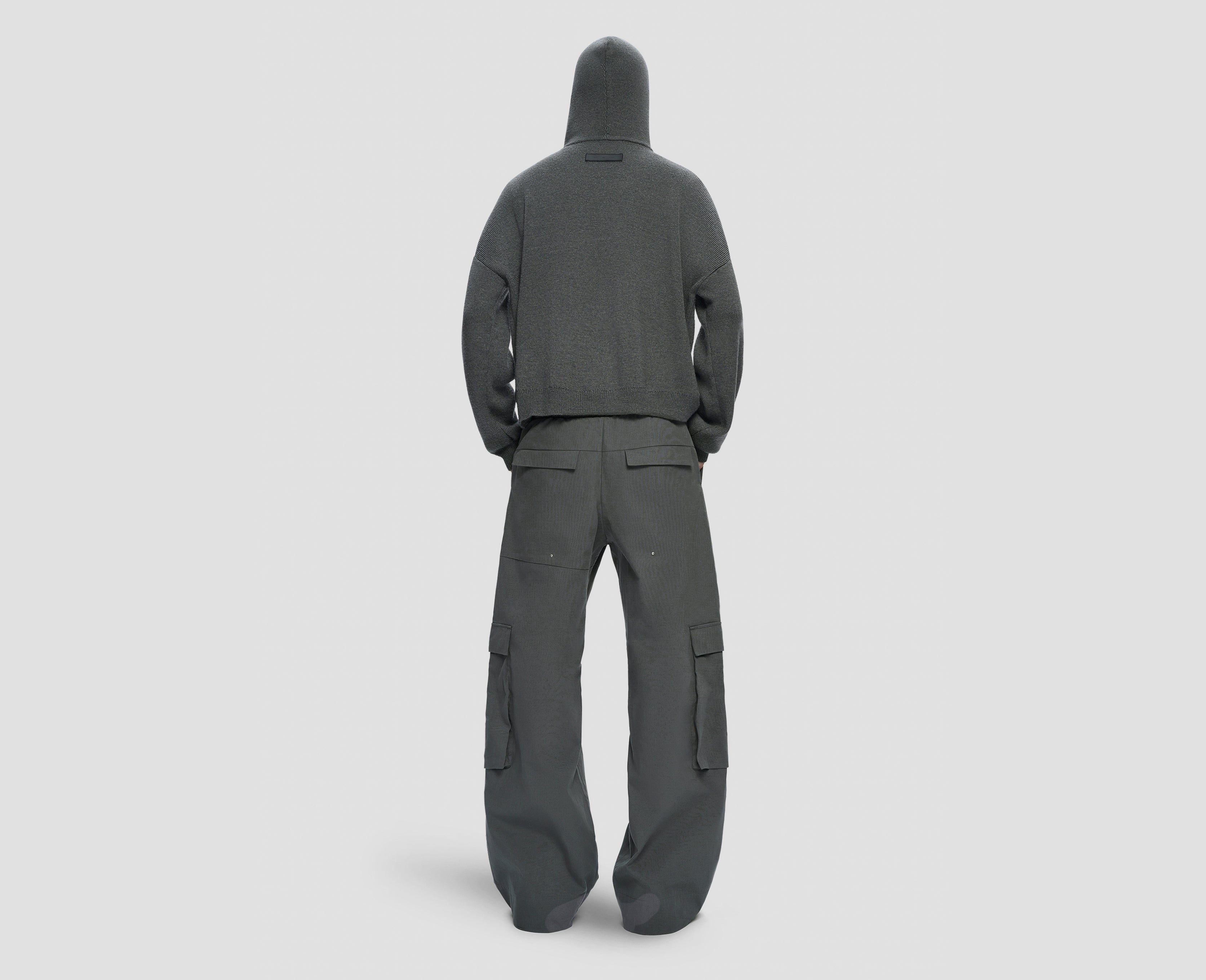 HE, product: NEBULA BALACLAVA (Fig. 4)