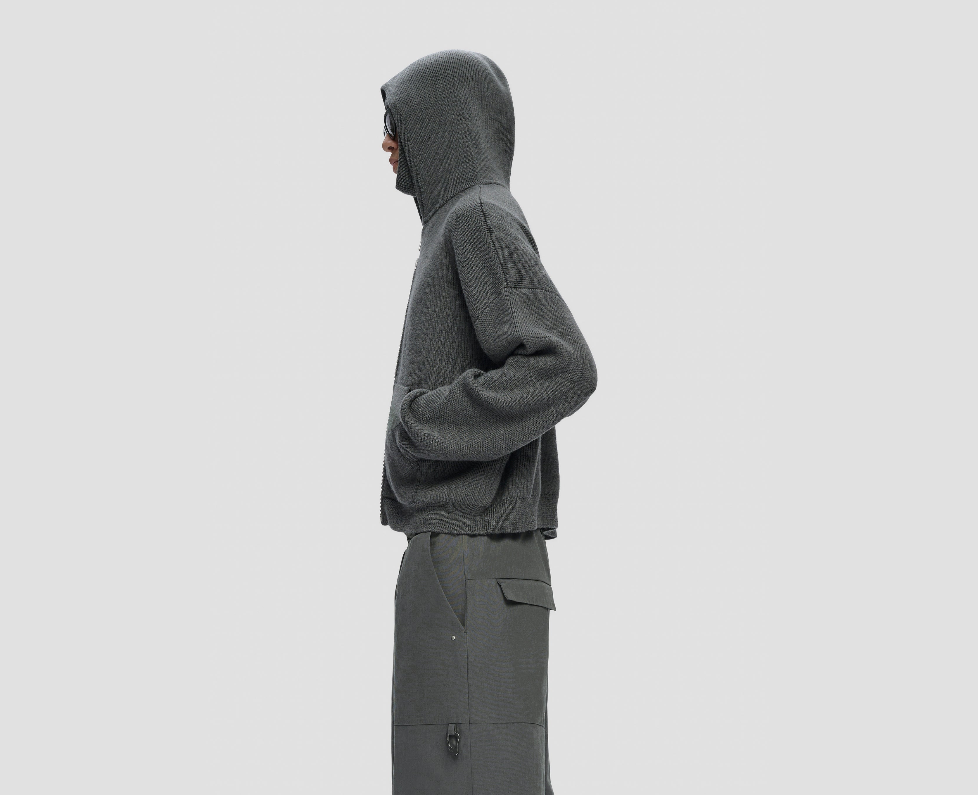 HE, product: LAMPI KNIT HOODIE (Fig. 6)
