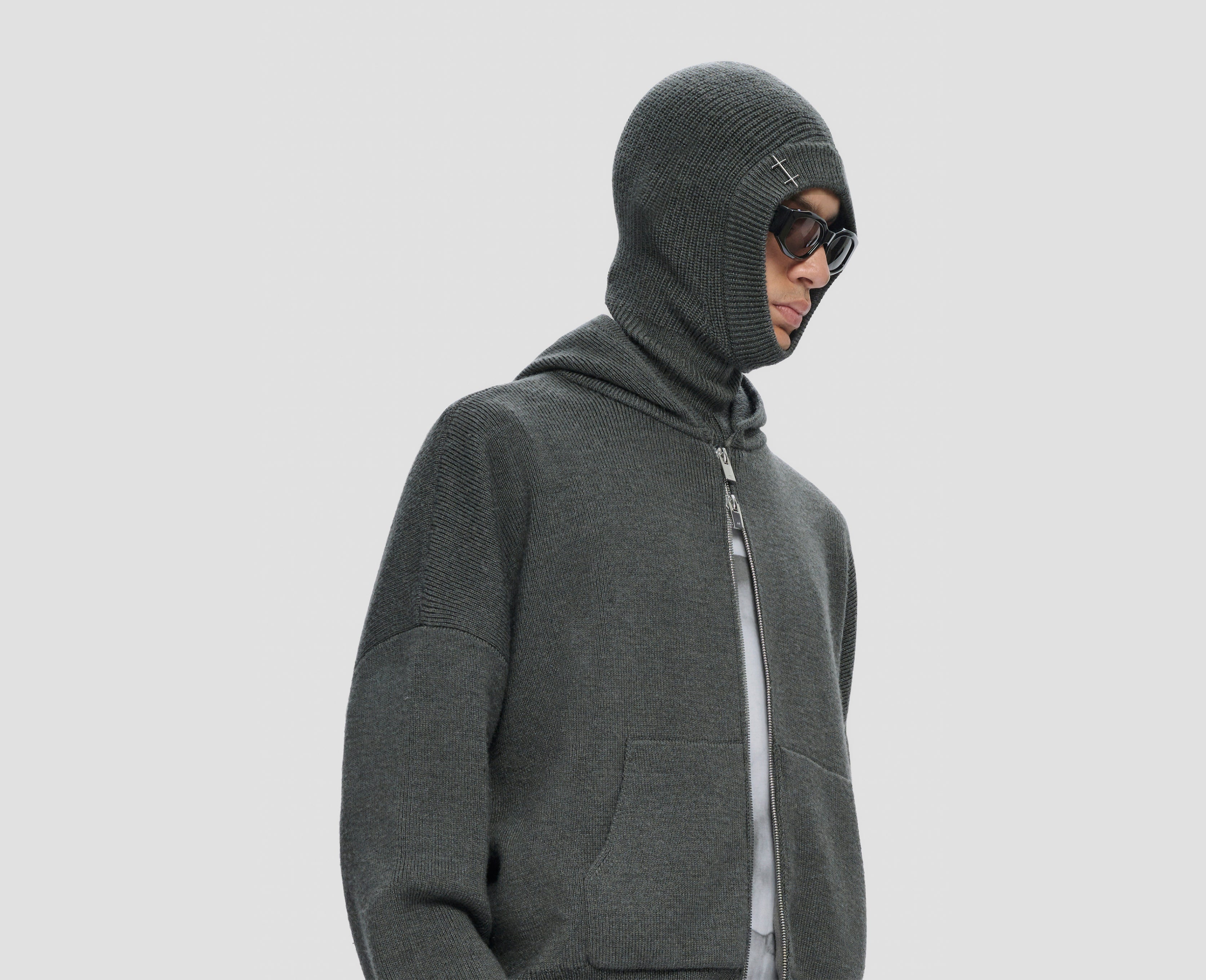 HE, product: NEBULA BALACLAVA (Fig. 6)