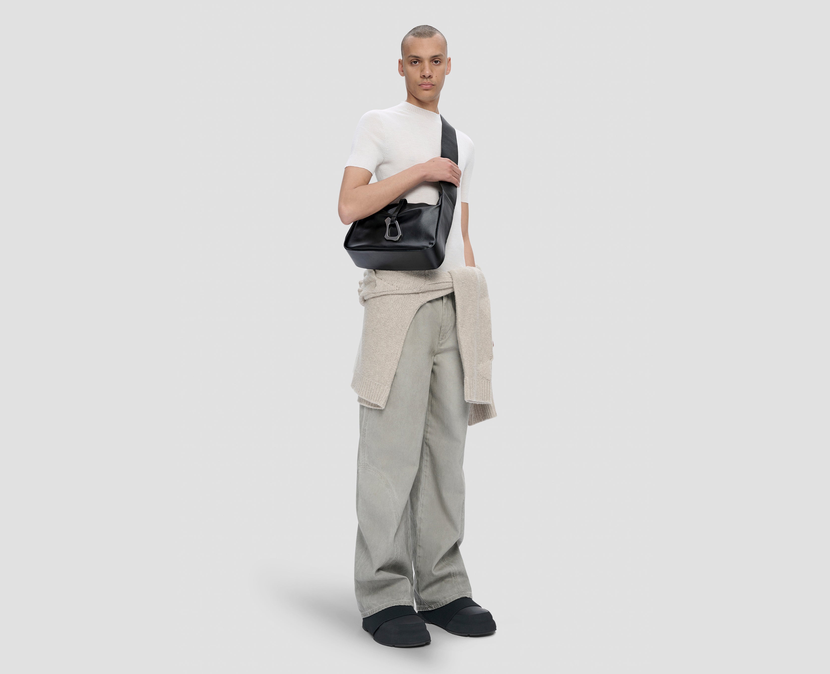 HE, product: CONFLUENCE BAG (Fig. 5)