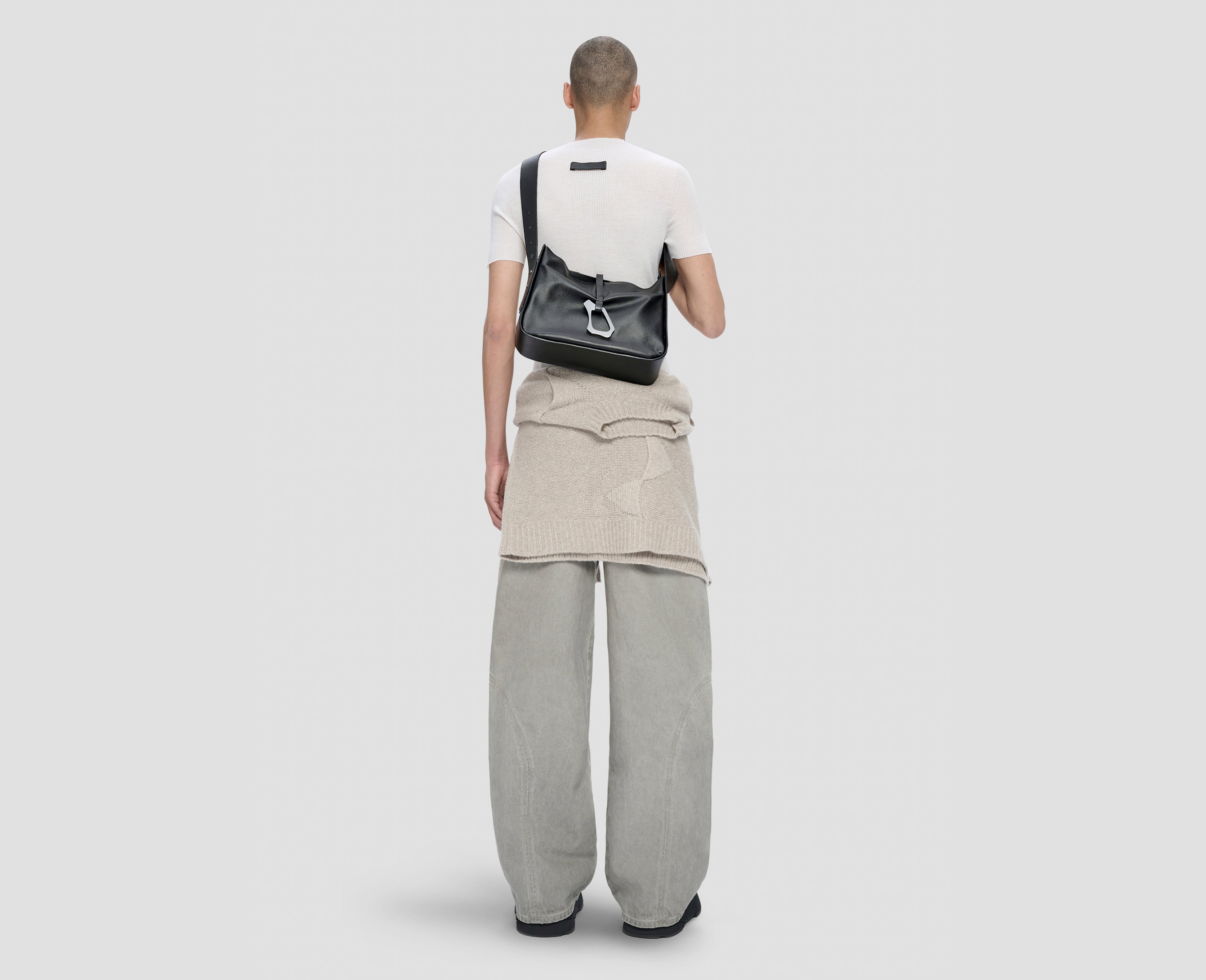 HE, product: CONFLUENCE BAG (Fig. 3)