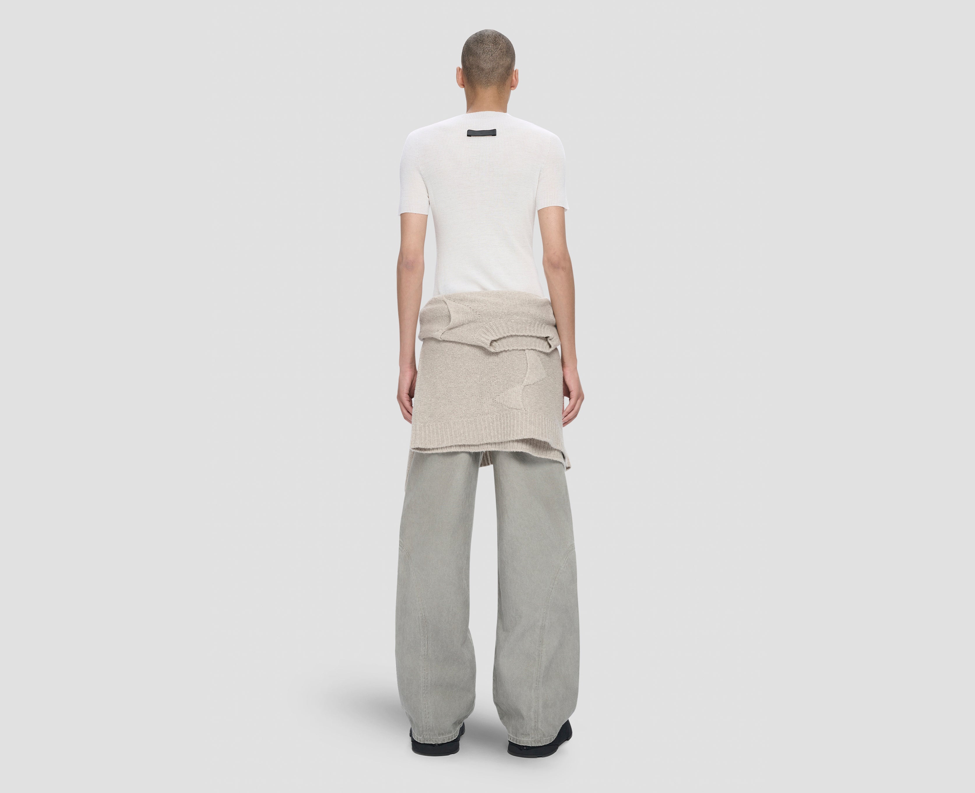 HE, product: ISOTROPY KNIT SS (Fig. 4)