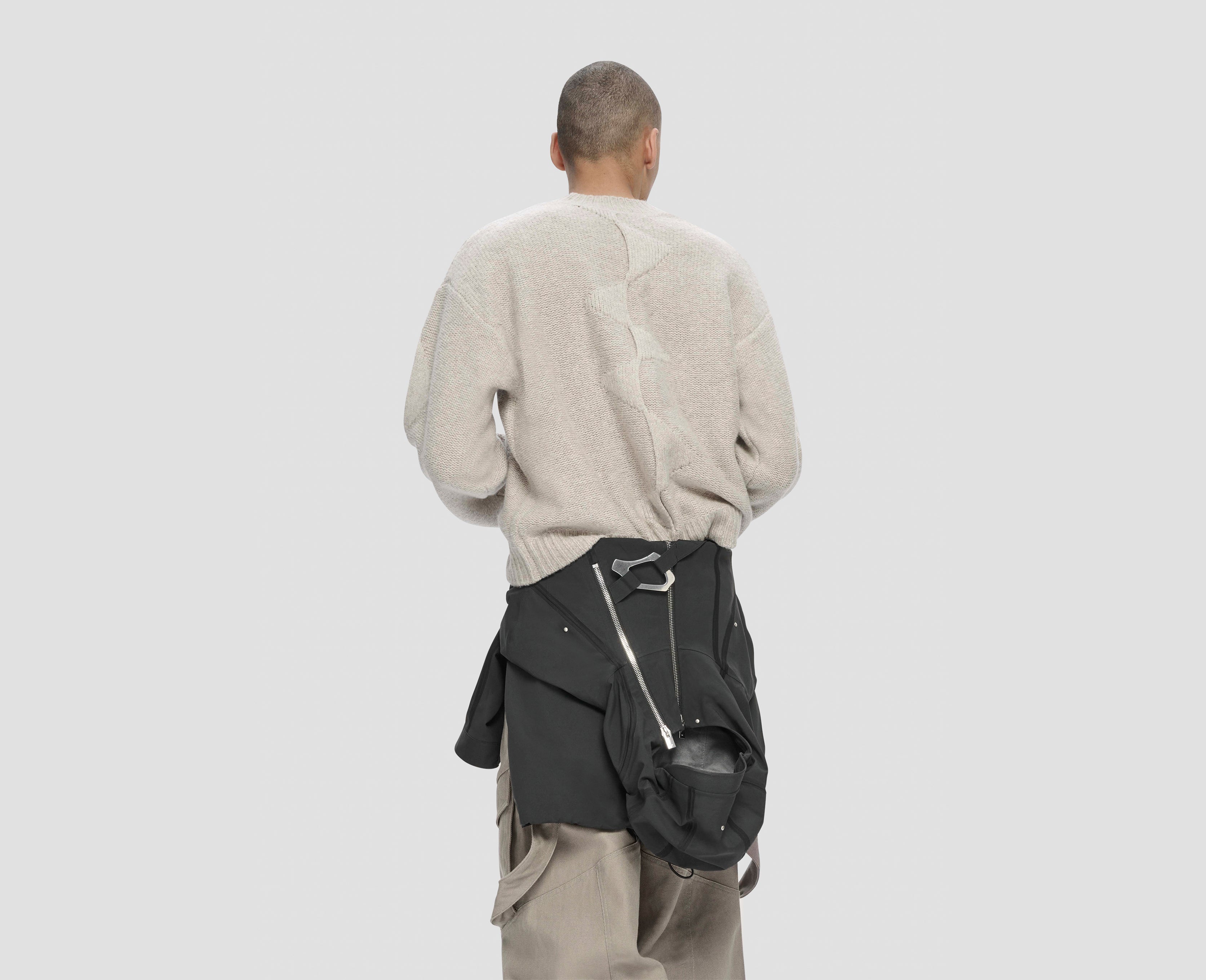 HE, product: CROPPED SPIRAL KNIT (Fig. 6)