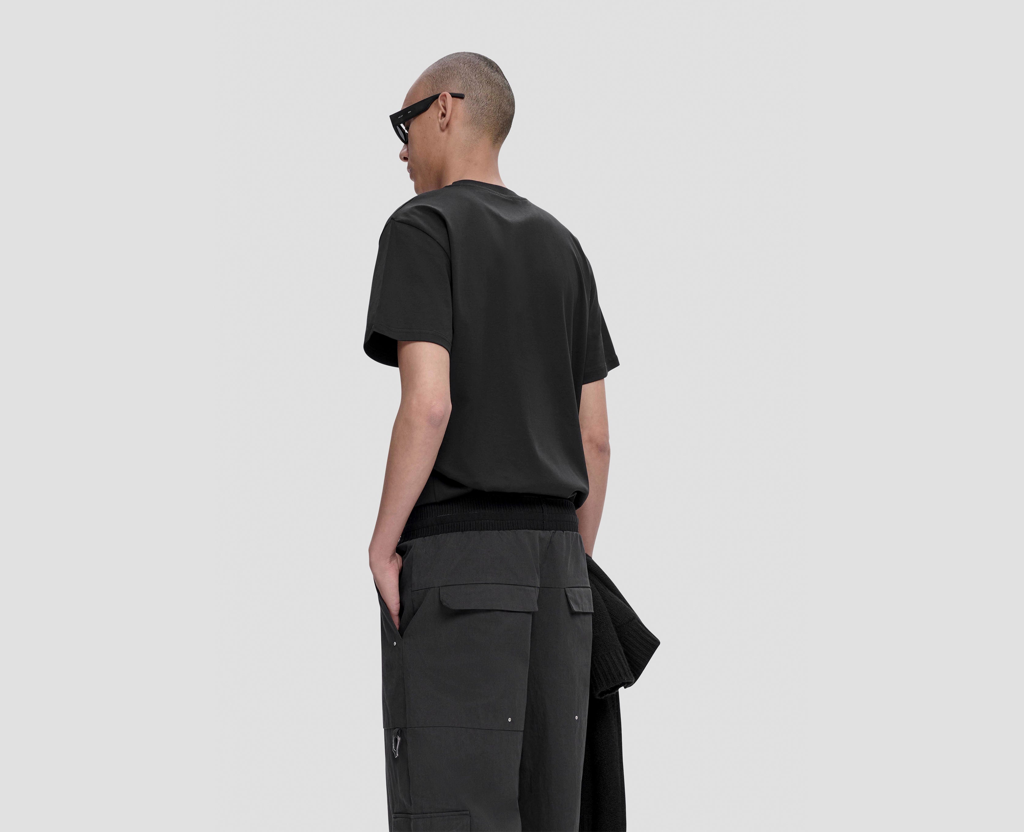 HE, product: ASTRAPE T-SHIRT (Fig. 5)