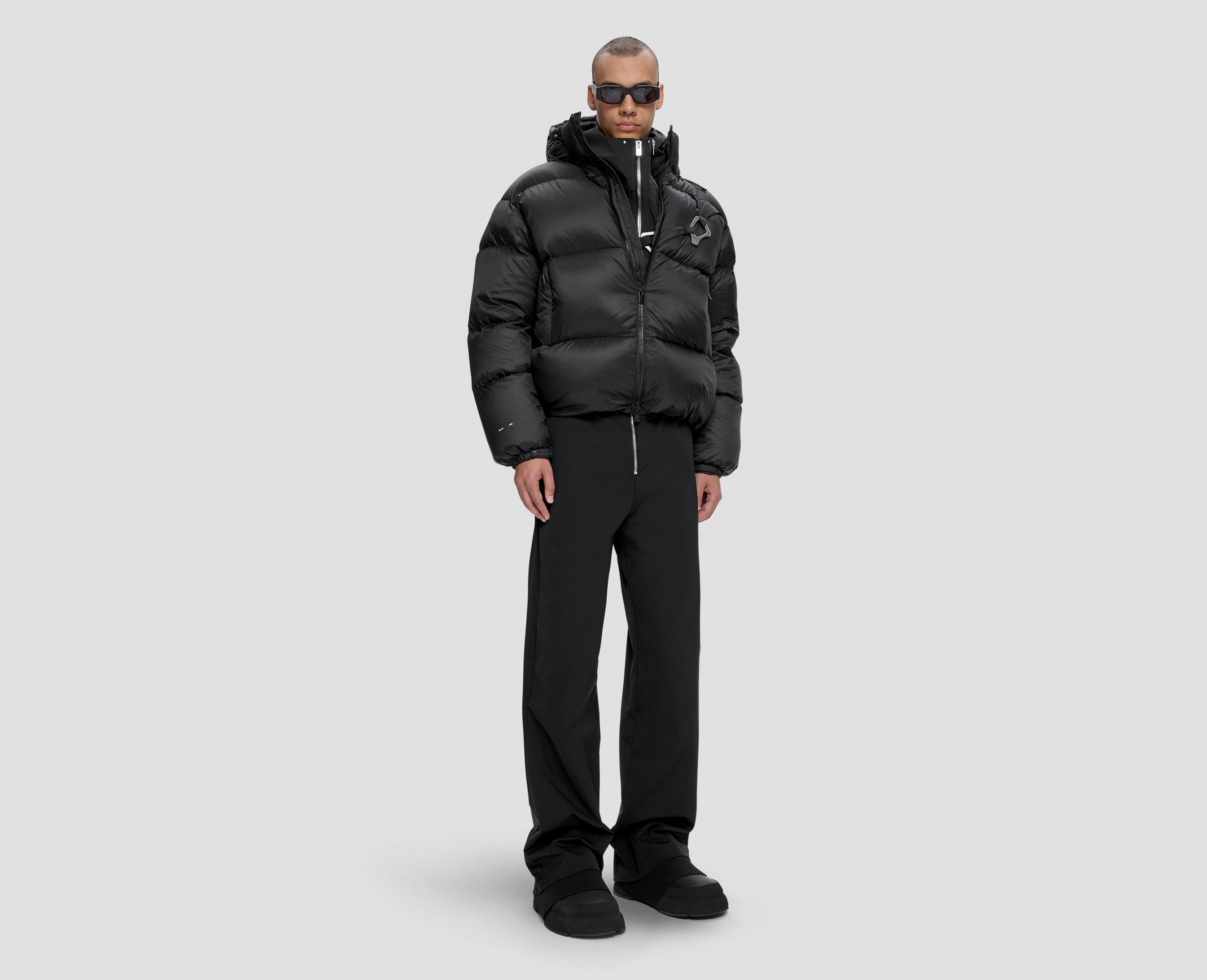 HE, product: LUMEN DOWN PUFFER (Fig. 3)