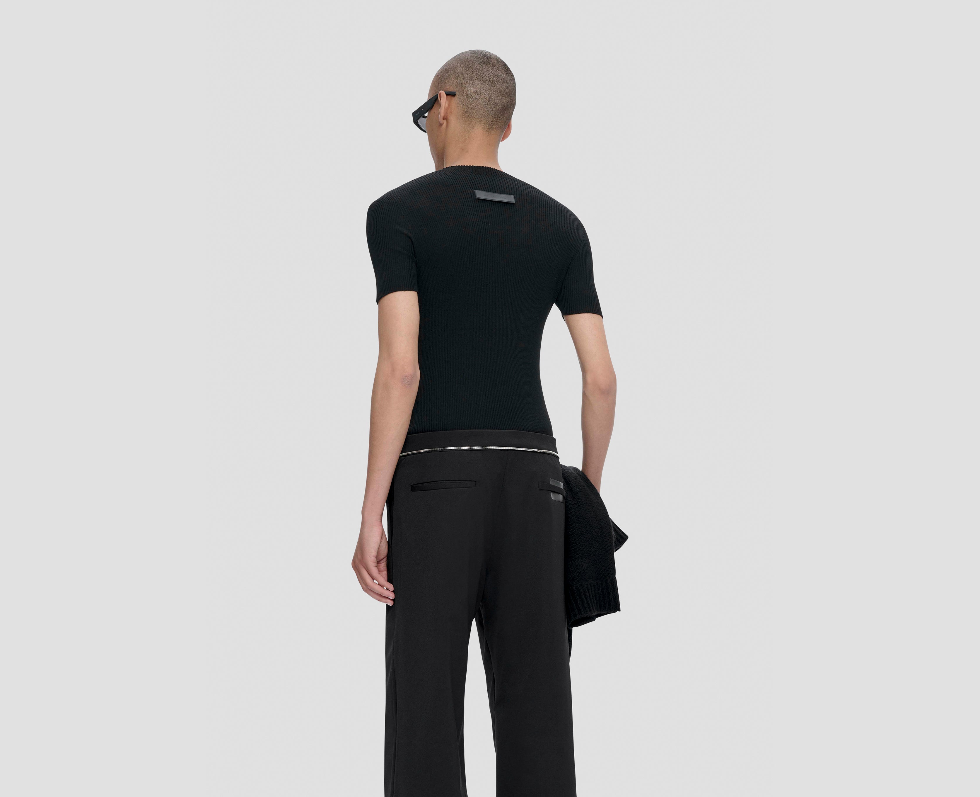 HE, product: ISOTROPY KNIT SS (Fig. 6)